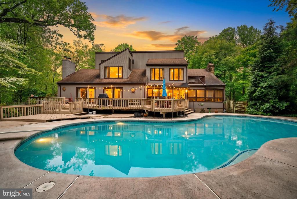 Wrightstown, New Jersey, 08562, United States, 5 Bedrooms Bedrooms, ,4 BathroomsBathrooms,Residential,For Sale,2048850