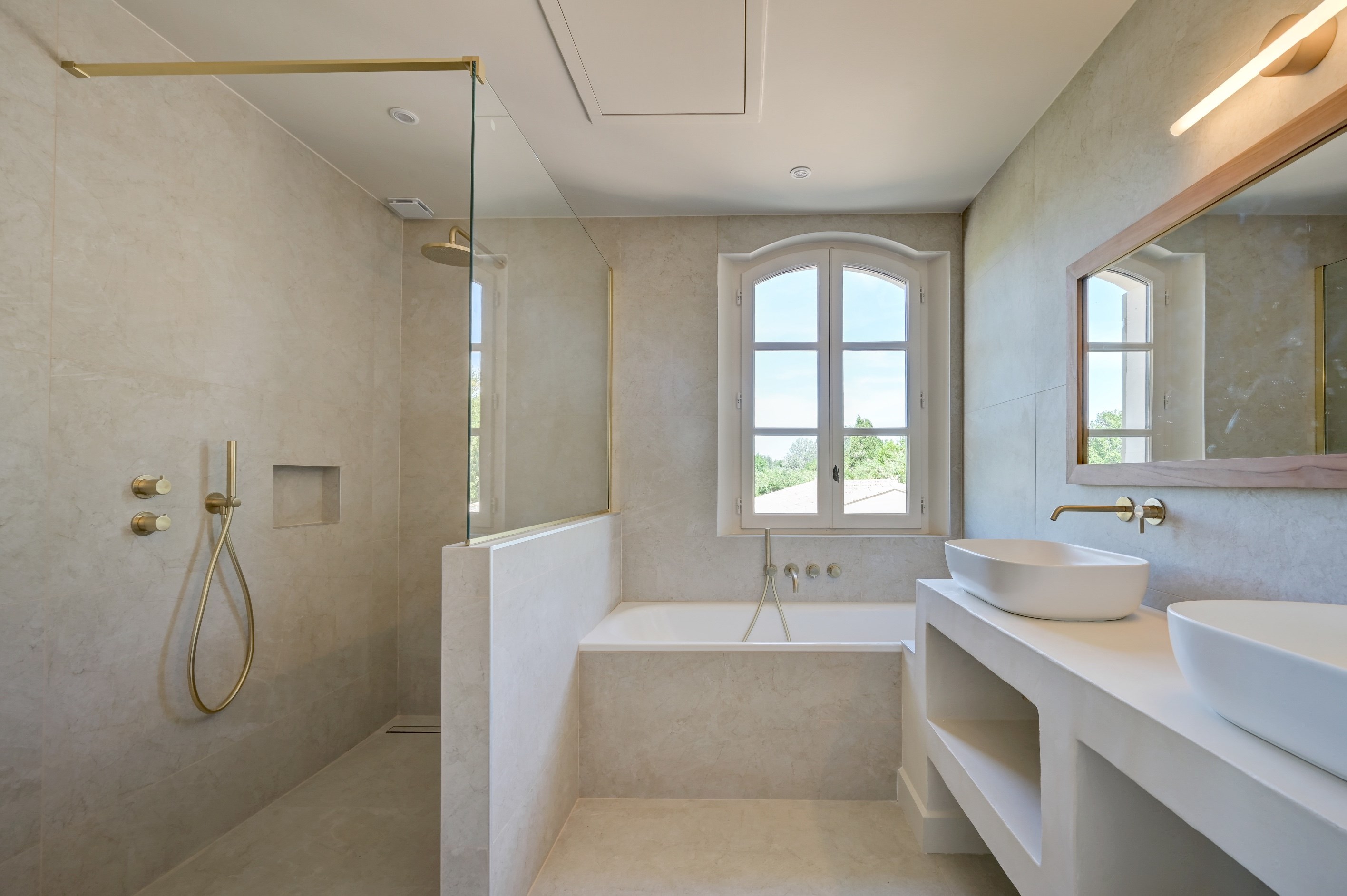  Exclusive listing. Saint Rémy de Provence, superb renovated property located 5 … - 物件實景