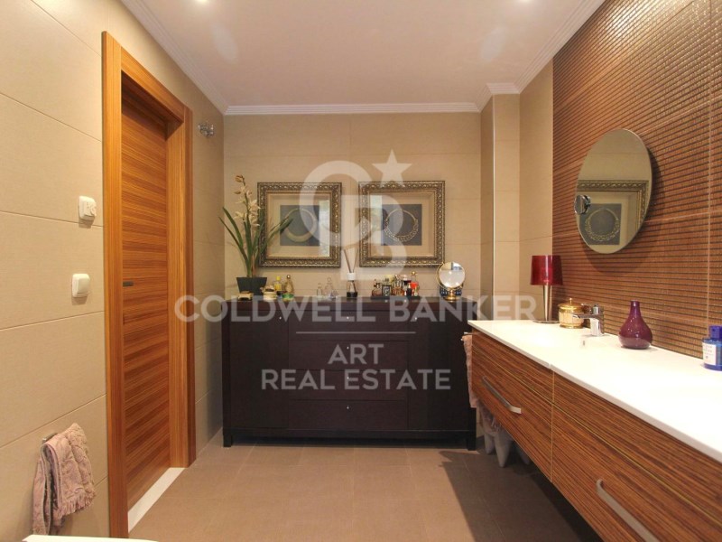 Benahavís, Andalusia, ES, 3 Bedrooms Bedrooms, ,3 BathroomsBathrooms,Residential,For Sale,1912355
