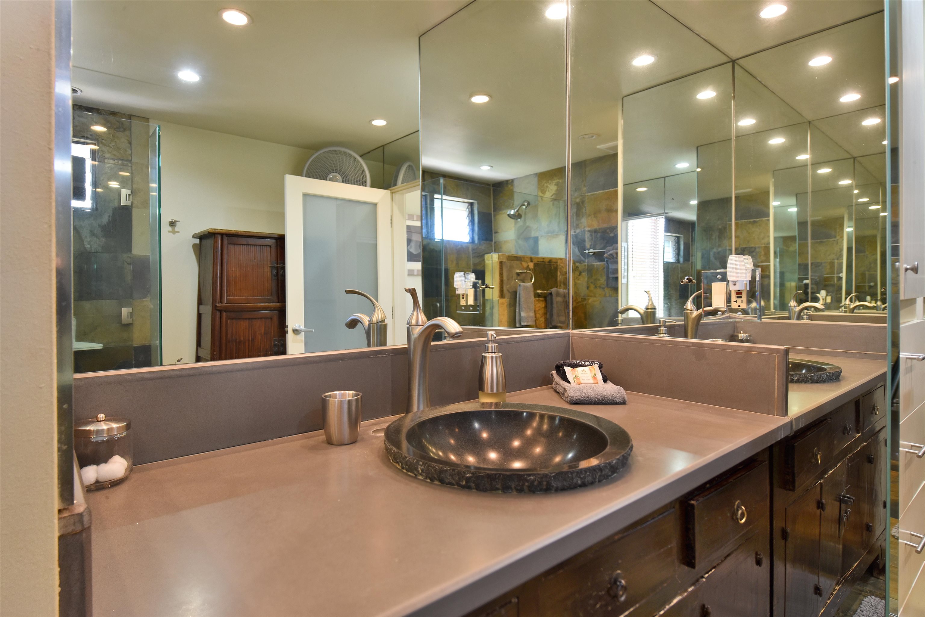 Lahaina, Hawaii, 96761, United States, 1 Bedroom Bedrooms, ,1 BathroomBathrooms,Residential,For Sale,1891036