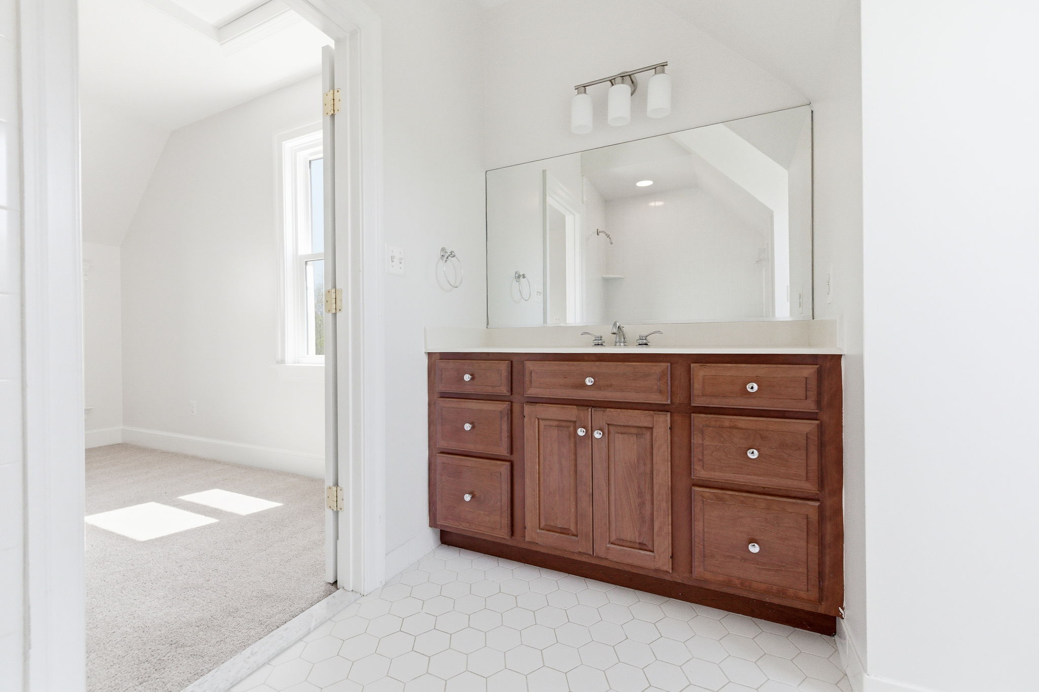  15018 Clover Hill Road, Waterford, VA 20197 - 物件實景