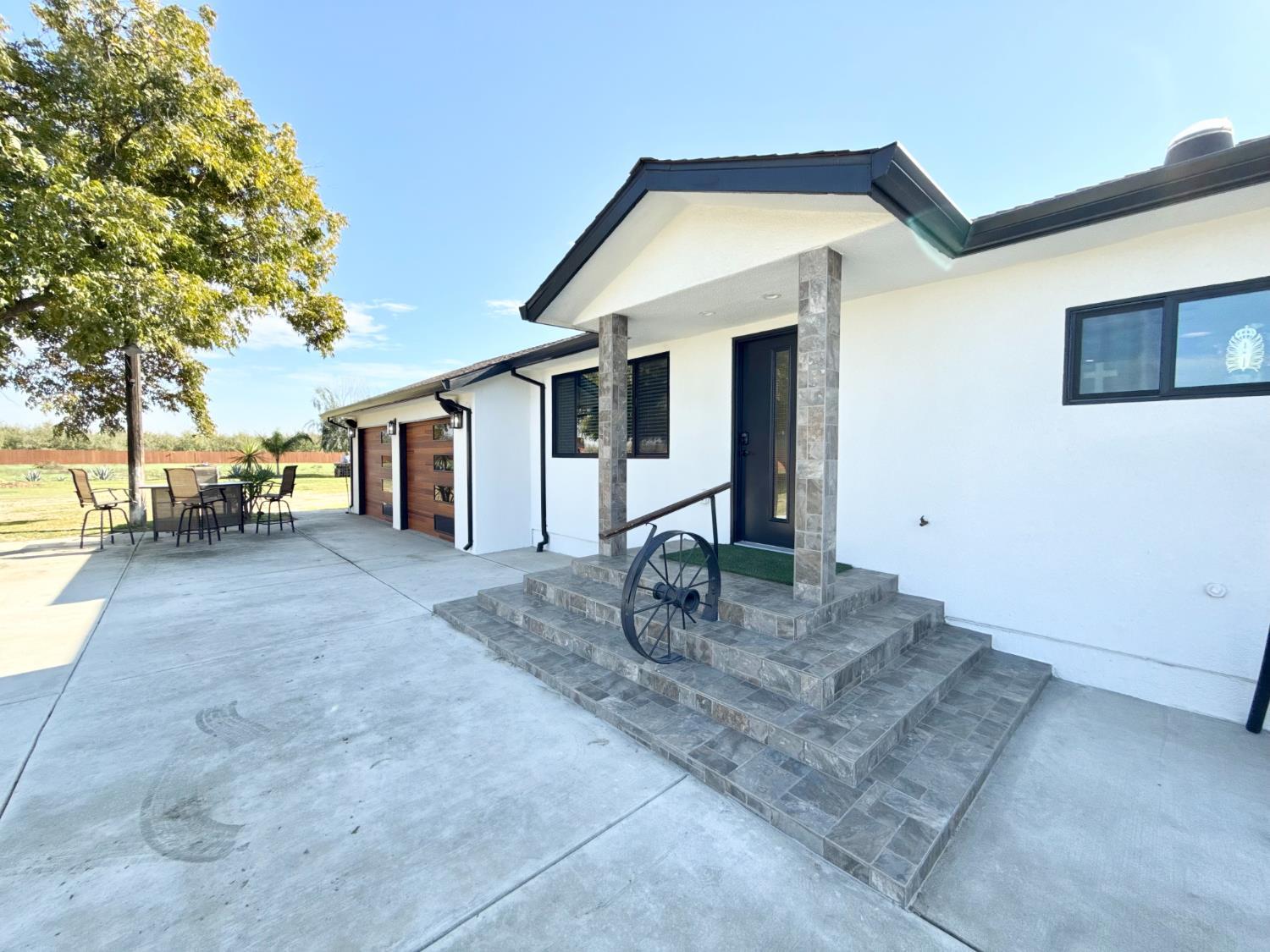 Chowchilla, California, 93610, United States, 3 Bedrooms Bedrooms, ,2 BathroomsBathrooms,Residential,For Sale,1993828