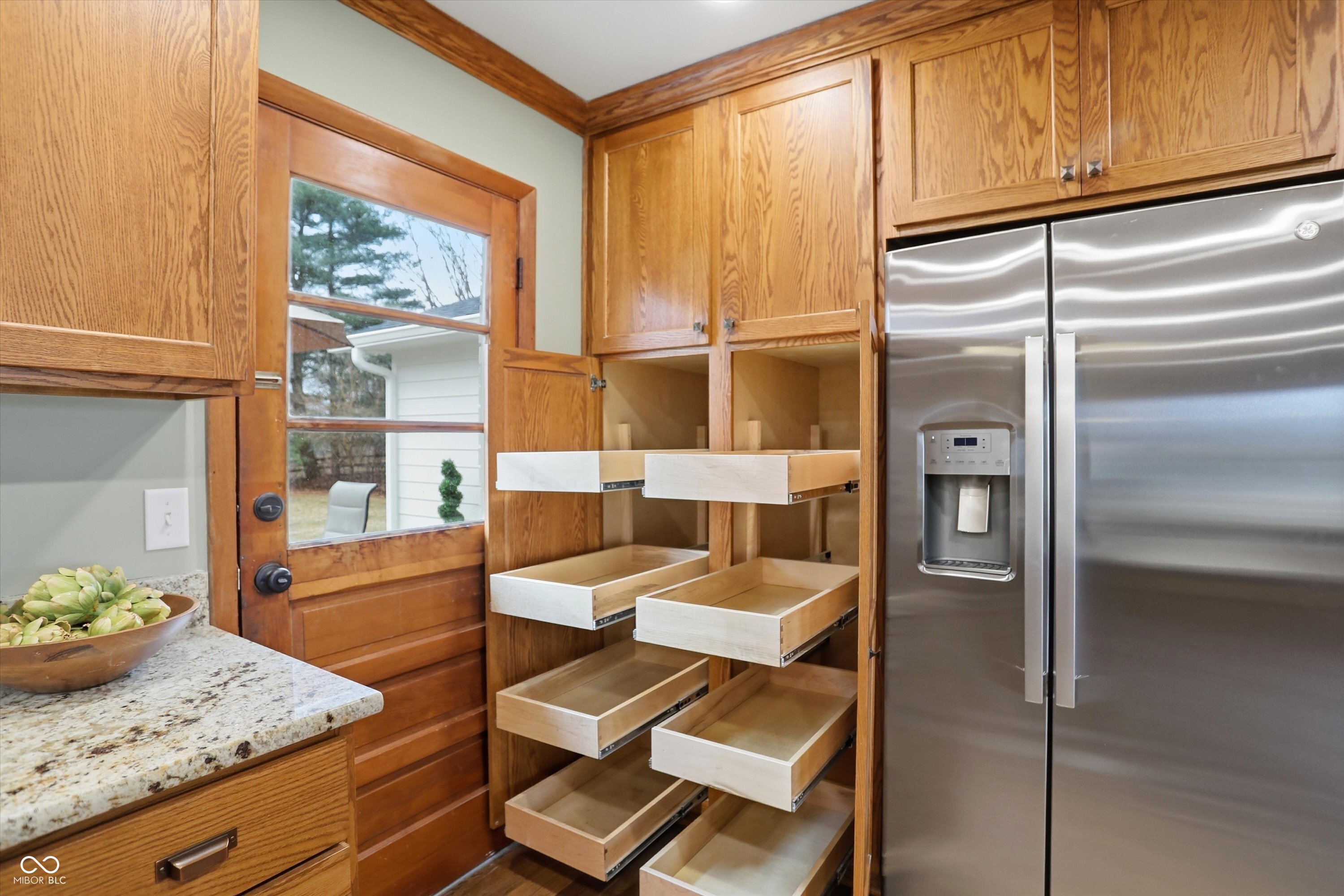 Zionsville, Indiana, 46077, United States, 3 Bedrooms Bedrooms, ,2 BathroomsBathrooms,Residential,For Sale,2008778