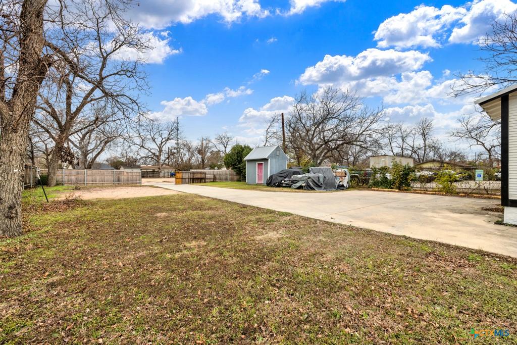 San Marcos, Texas, 78666, United States, 5 Bedrooms Bedrooms, ,1 BathroomBathrooms,Residential,For Sale,1944829