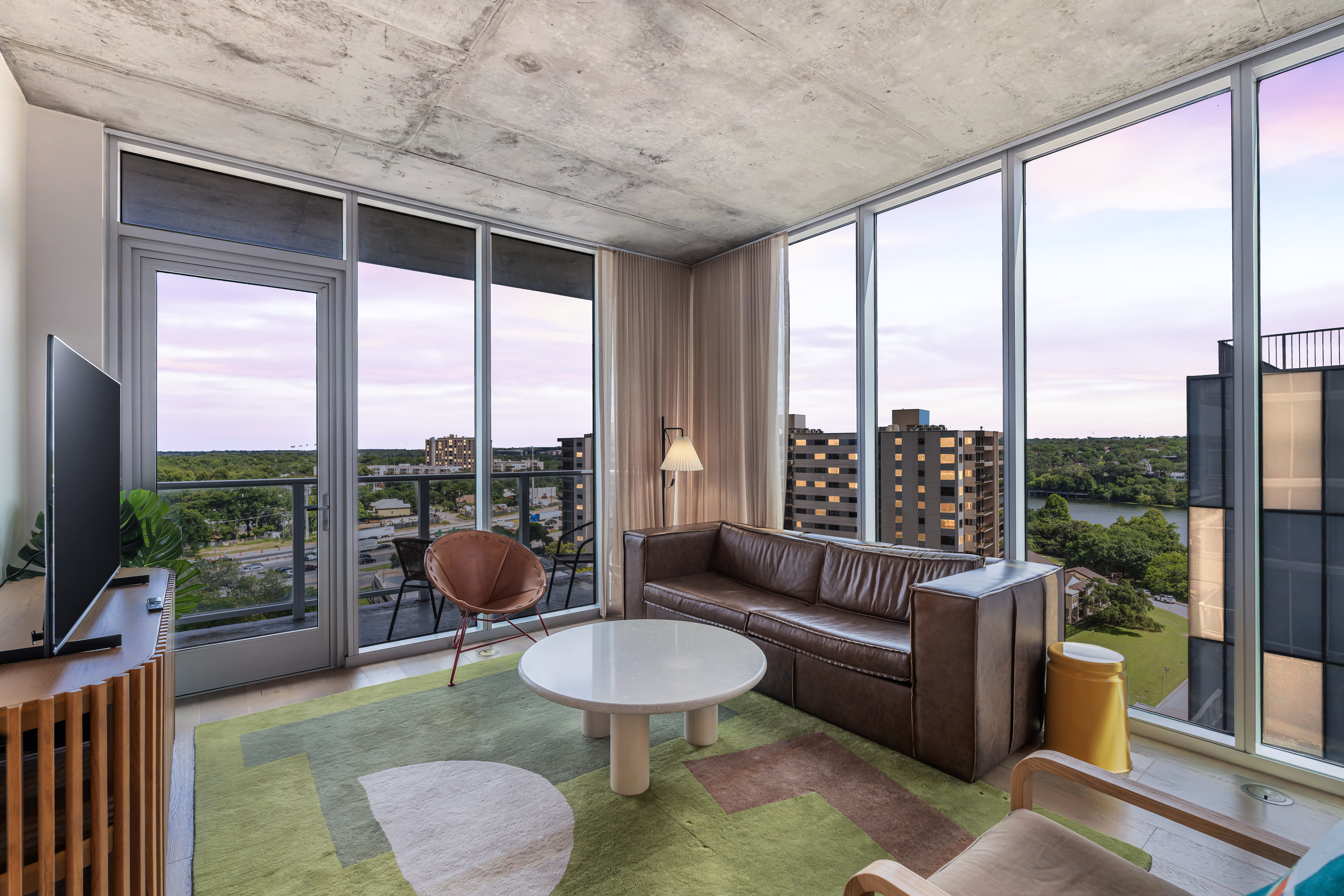  Modern Downtown Retreat - 物件實景