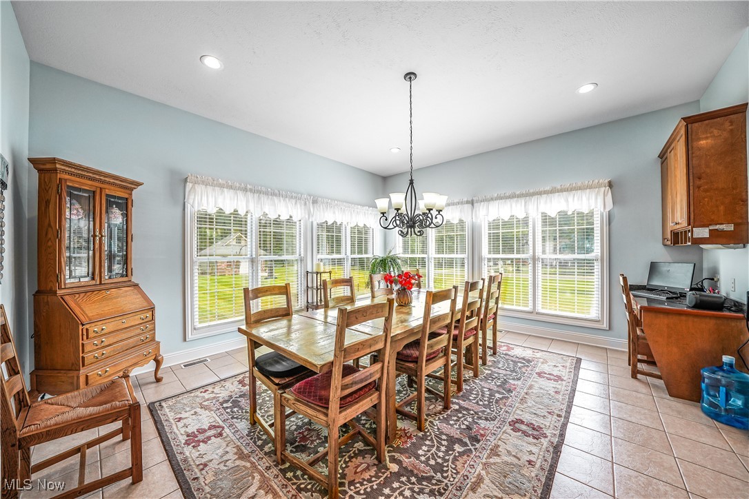 Garrettsville, Ohio, 44231, United States, 3 Bedrooms Bedrooms, ,3 BathroomsBathrooms,Residential,For Sale,1890626