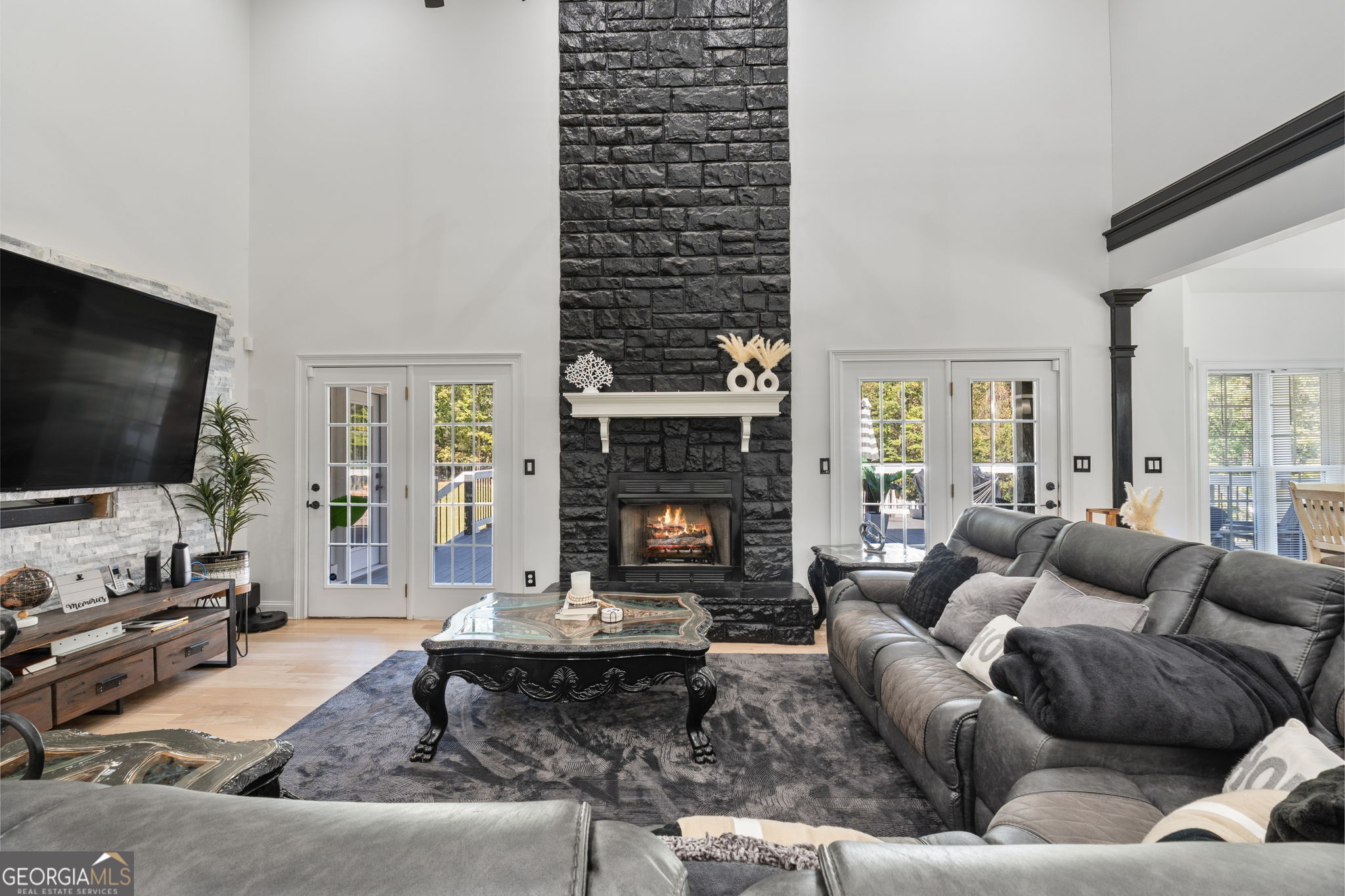 Meansville, Georgia, 30256, United States, 5 Bedrooms Bedrooms, ,4 BathroomsBathrooms,Residential,For Sale,2002650