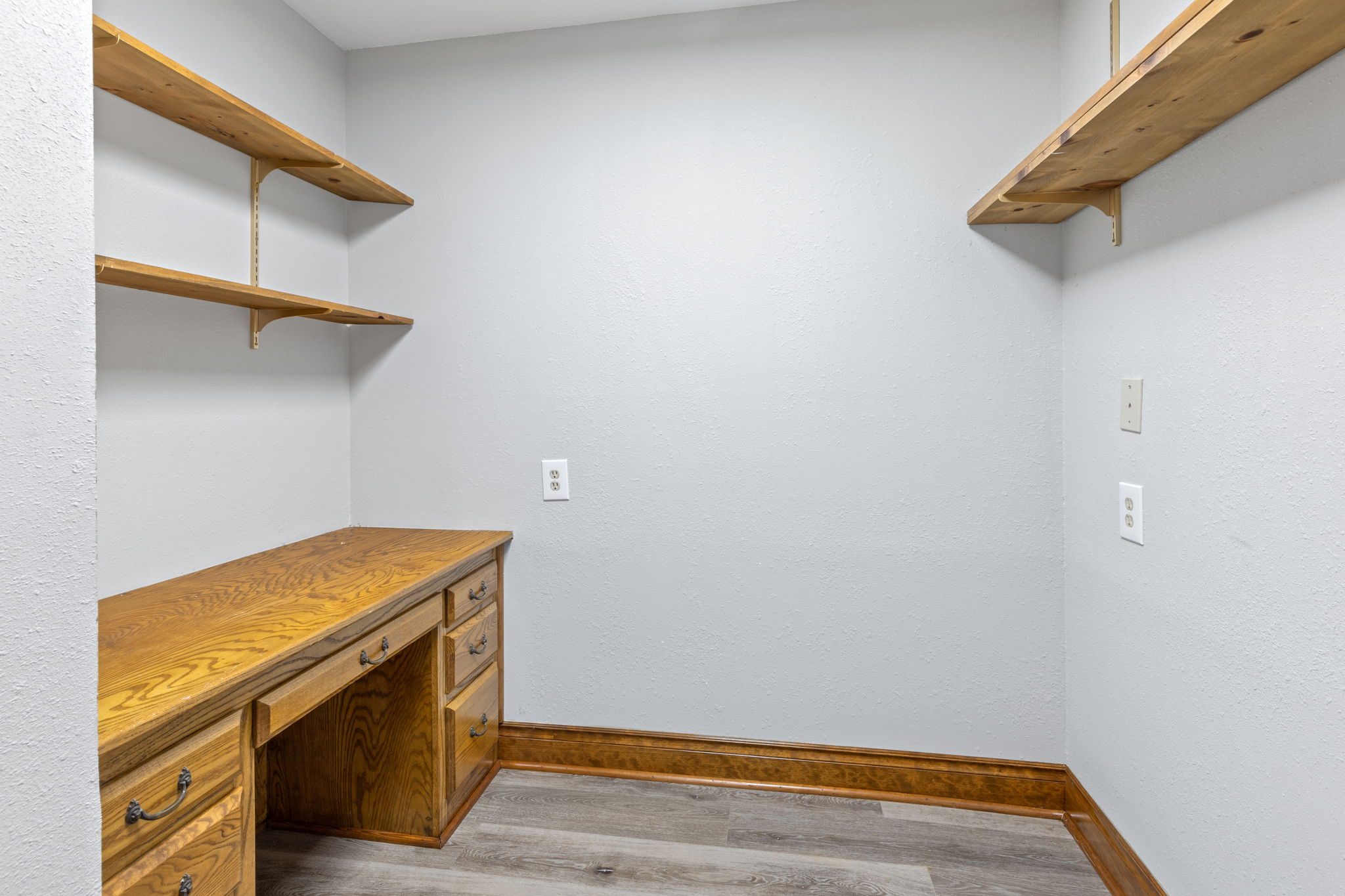 Lake Charles, Louisiana, 70601, United States, 4 Bedrooms Bedrooms, ,3 BathroomsBathrooms,Residential,For Sale,2005290