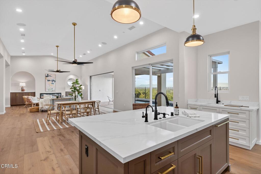 Ventura, California, 93003, United States, 4 Bedrooms Bedrooms, ,4 BathroomsBathrooms,Residential,For Sale,1912108