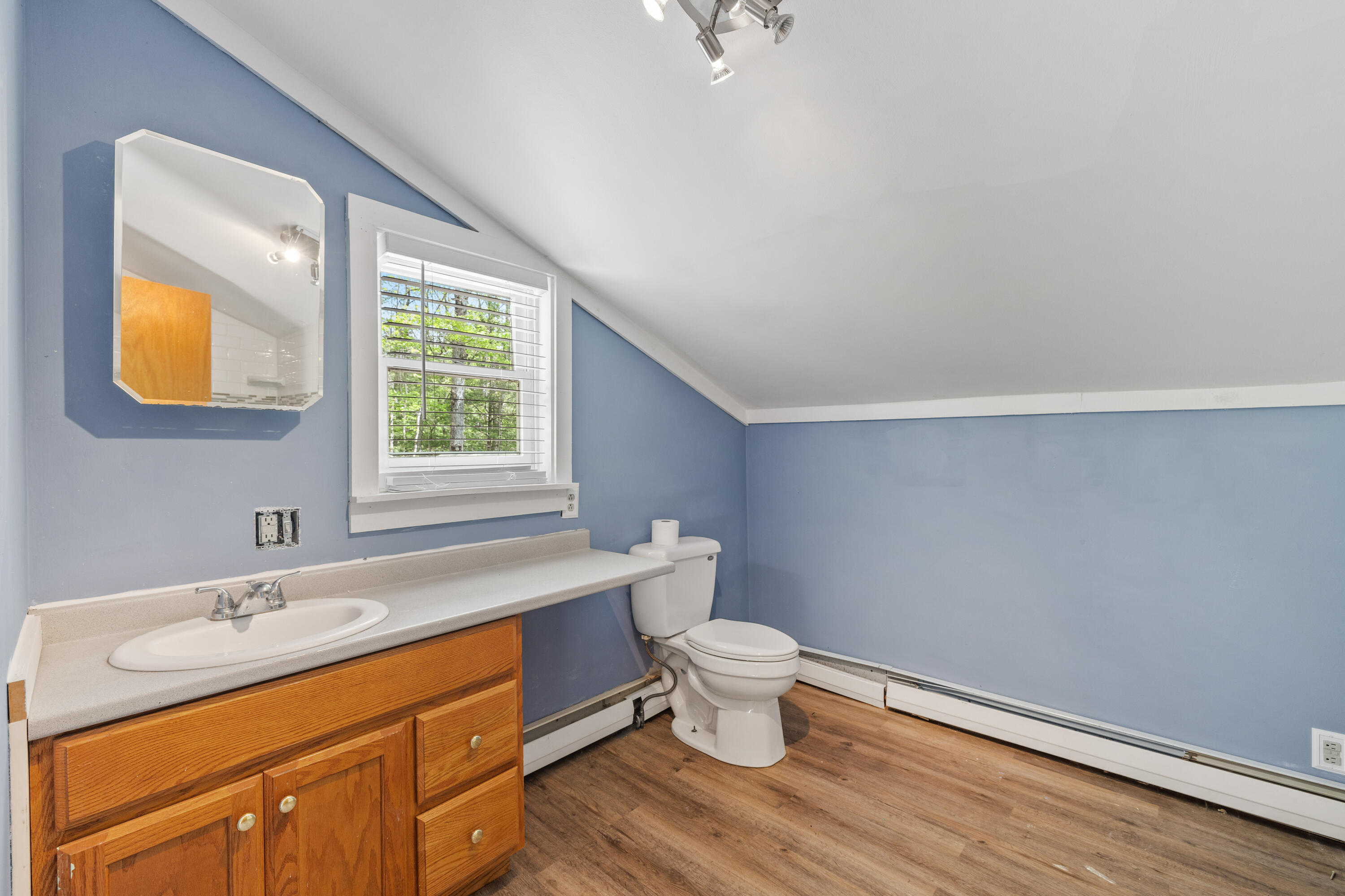 Topsham, Maine, 04086, United States, 4 Bedrooms Bedrooms, ,2 BathroomsBathrooms,Residential,For Sale,1838332