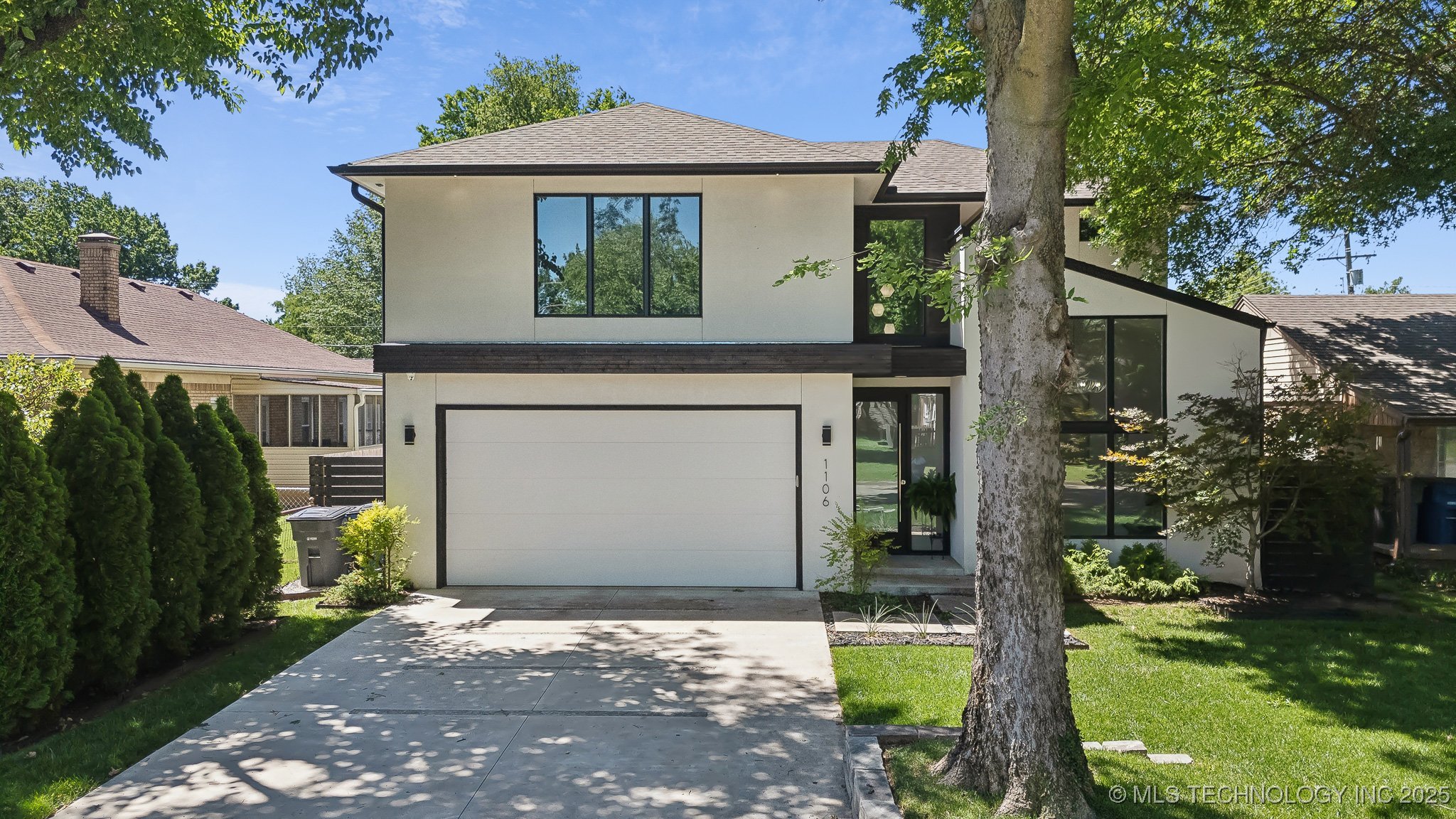 Tulsa, Oklahoma, 74105, United States, 4 Bedrooms Bedrooms, ,5 BathroomsBathrooms,Residential,For Sale,1827808
