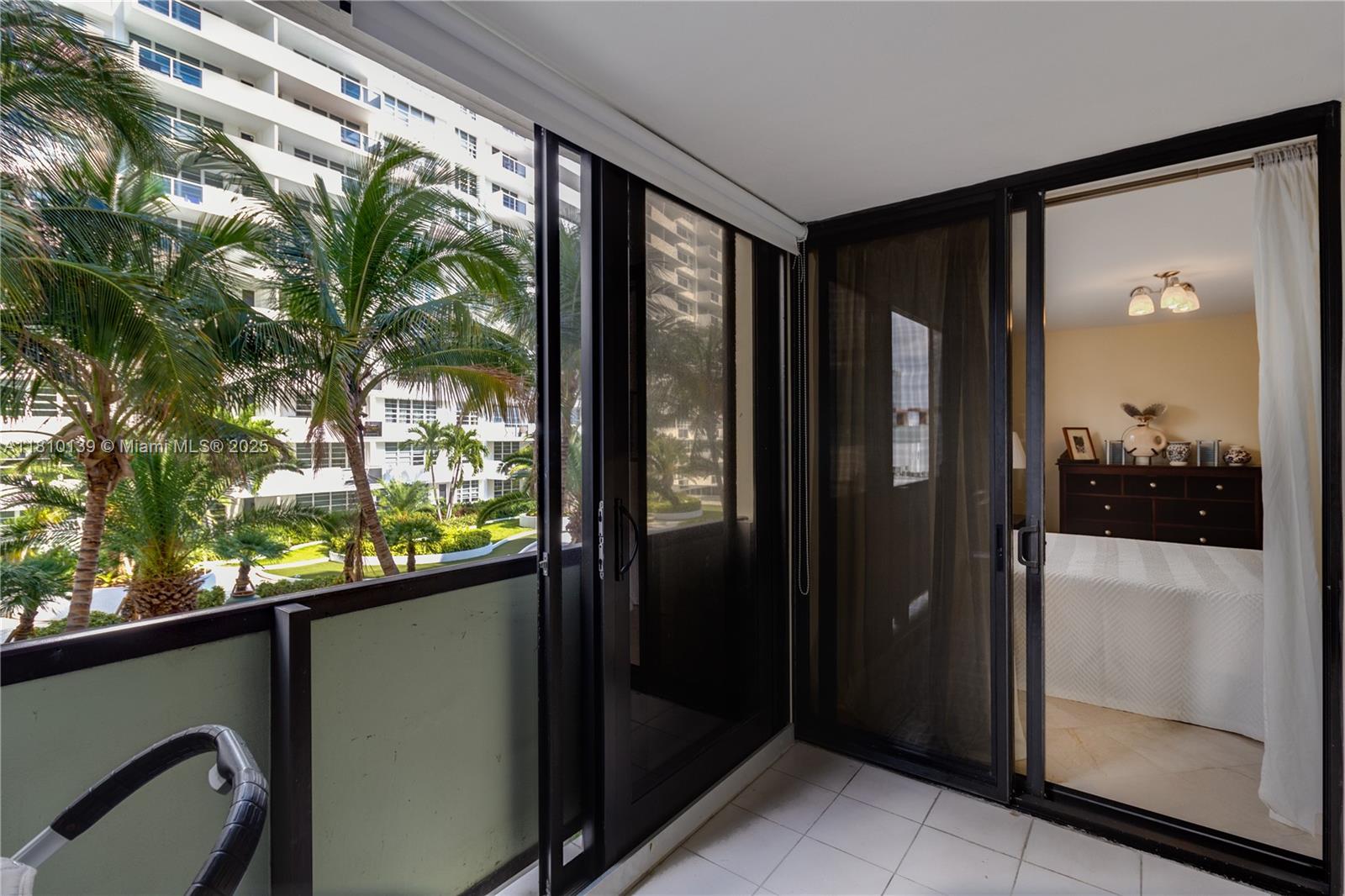 Miami Beach, Florida, 33139, United States, 2 Bedrooms Bedrooms, ,2 BathroomsBathrooms,Residential,For Sale,1850105