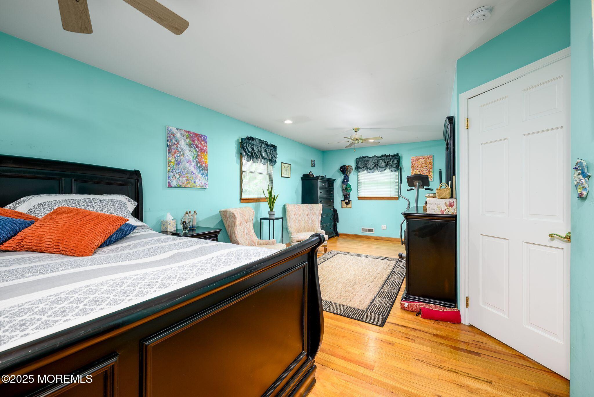 Howell, New Jersey, 07731, United States, 3 Bedrooms Bedrooms, ,2 BathroomsBathrooms,Residential,For Sale,1890448