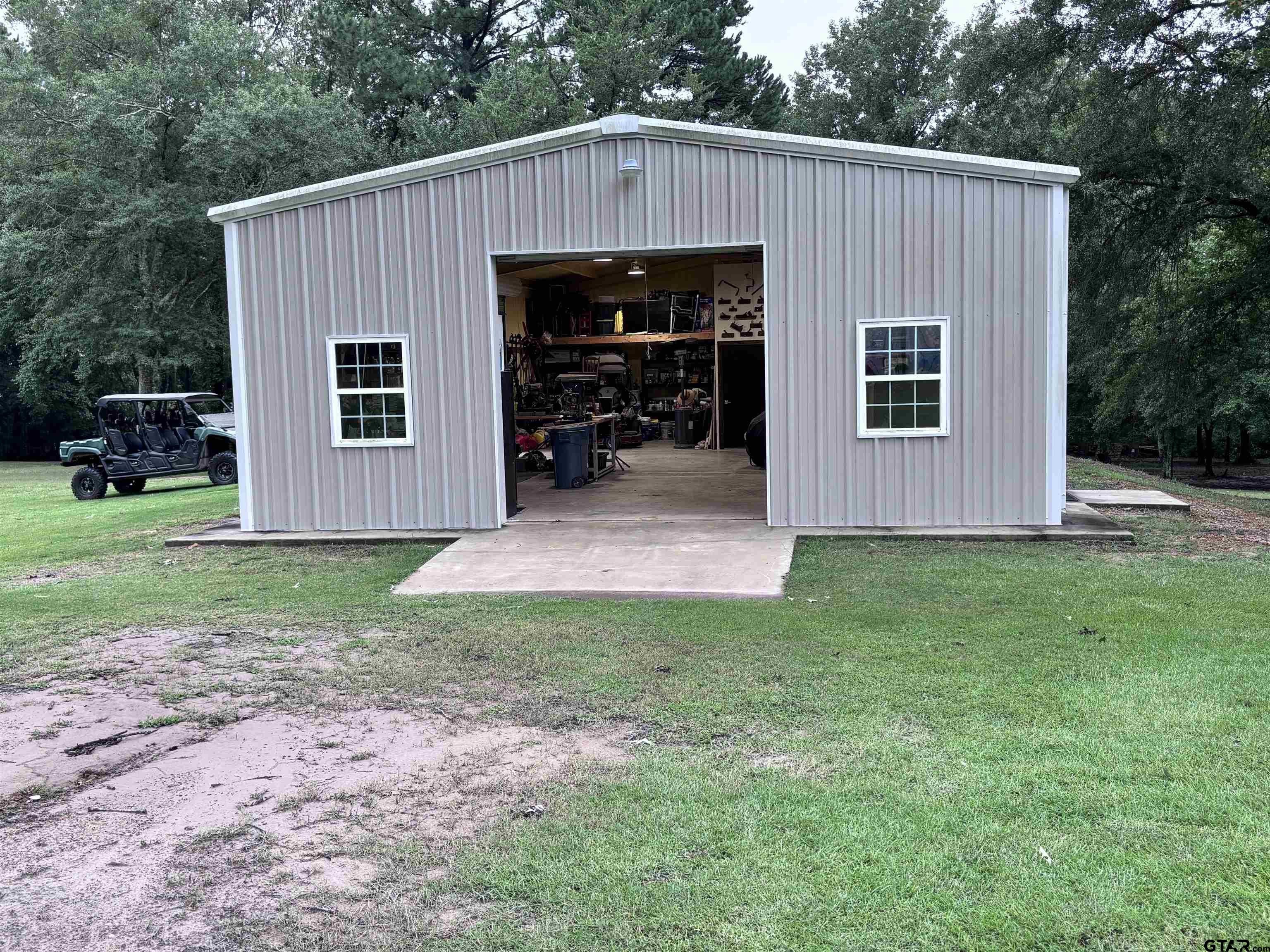 Pittsburg, Texas, 75686, United States, 4 Bedrooms Bedrooms, ,5 BathroomsBathrooms,Residential,For Sale,1942722