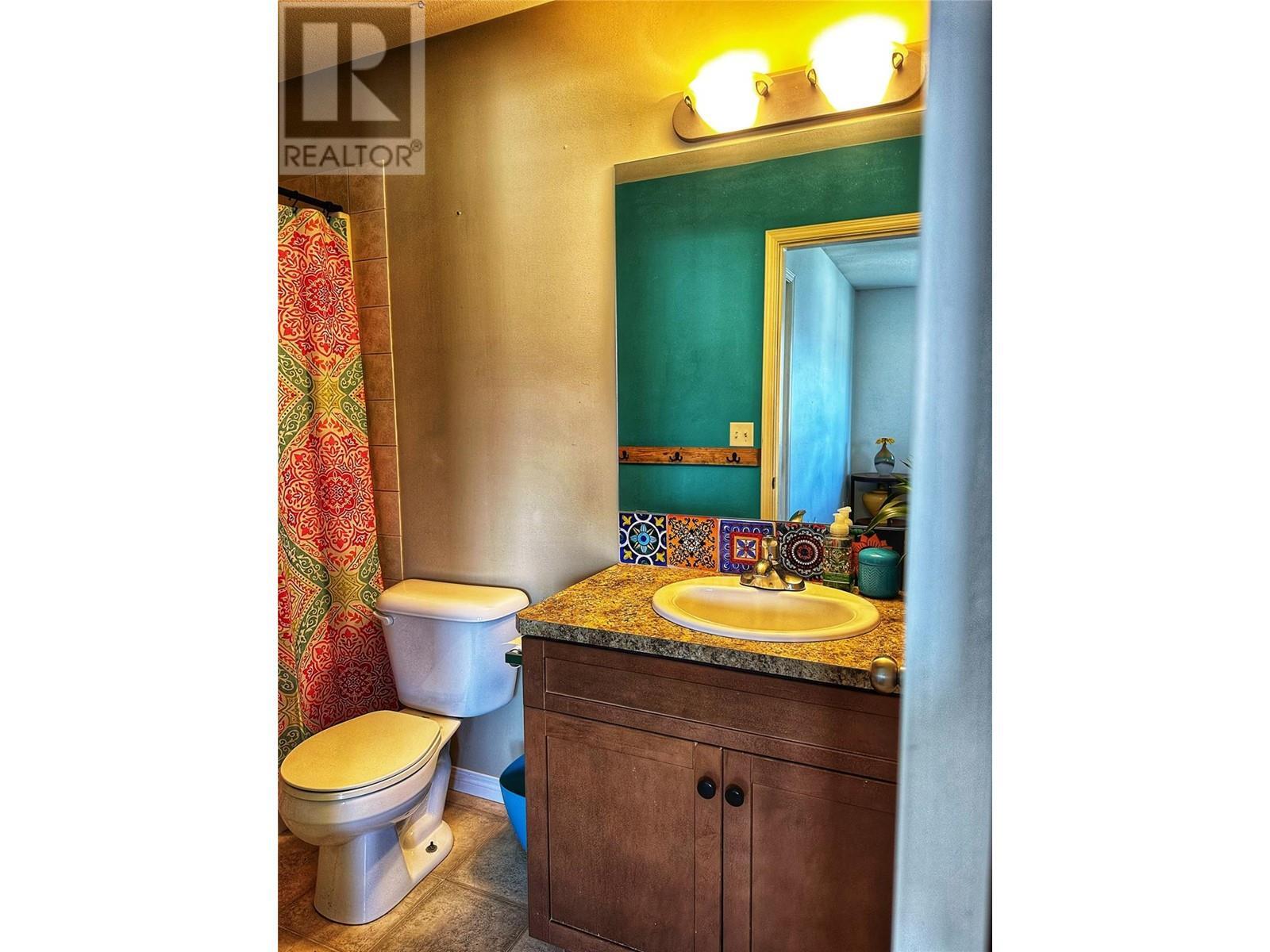 VERNON, British Columbia, V1H 1Z5, CA, 3 Bedrooms Bedrooms, ,2 BathroomsBathrooms,Residential,For Sale,1913509