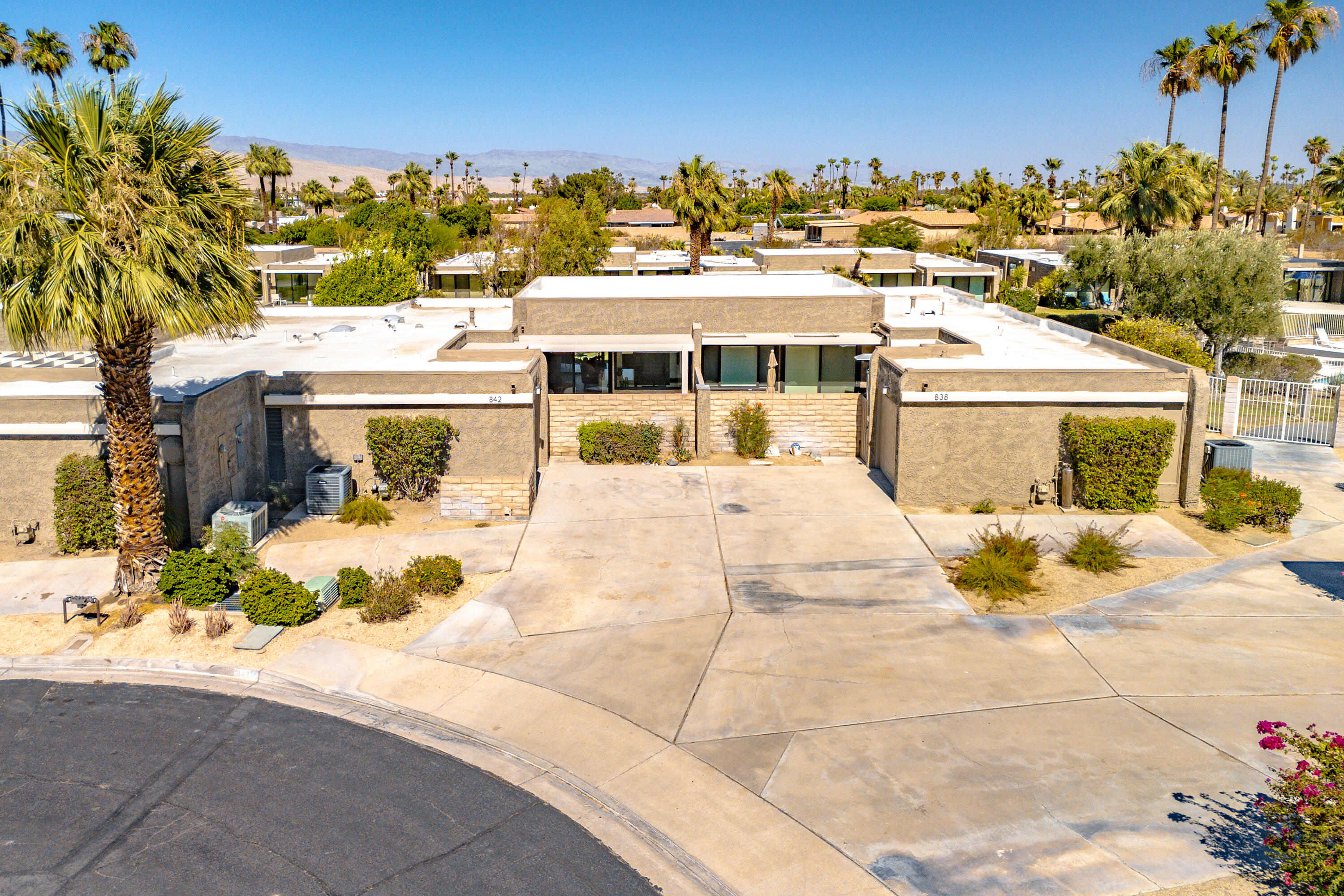 Palm Springs, California, 92262, United States, 2 Bedrooms Bedrooms, ,2 BathroomsBathrooms,Residential,For Sale,1890767