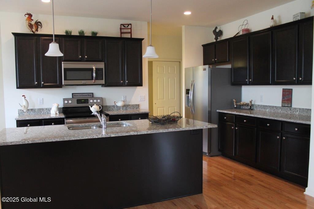 Castleton, New York, 12033, United States, 3 Bedrooms Bedrooms, ,2 BathroomsBathrooms,Residential,For Sale,1967028