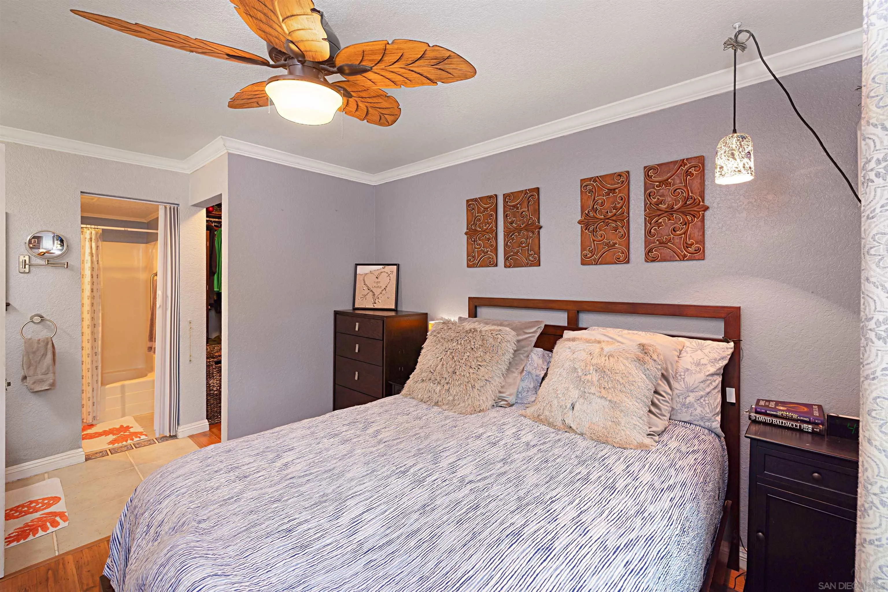 San Diego, California, 92104, United States, 2 Bedrooms Bedrooms, ,2 BathroomsBathrooms,Residential,For Sale,1917788