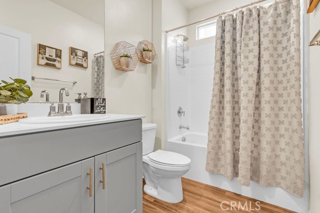 Moreno Valley, California, 92551, United States, 5 Bedrooms Bedrooms, ,3 BathroomsBathrooms,Residential,For Sale,1983557