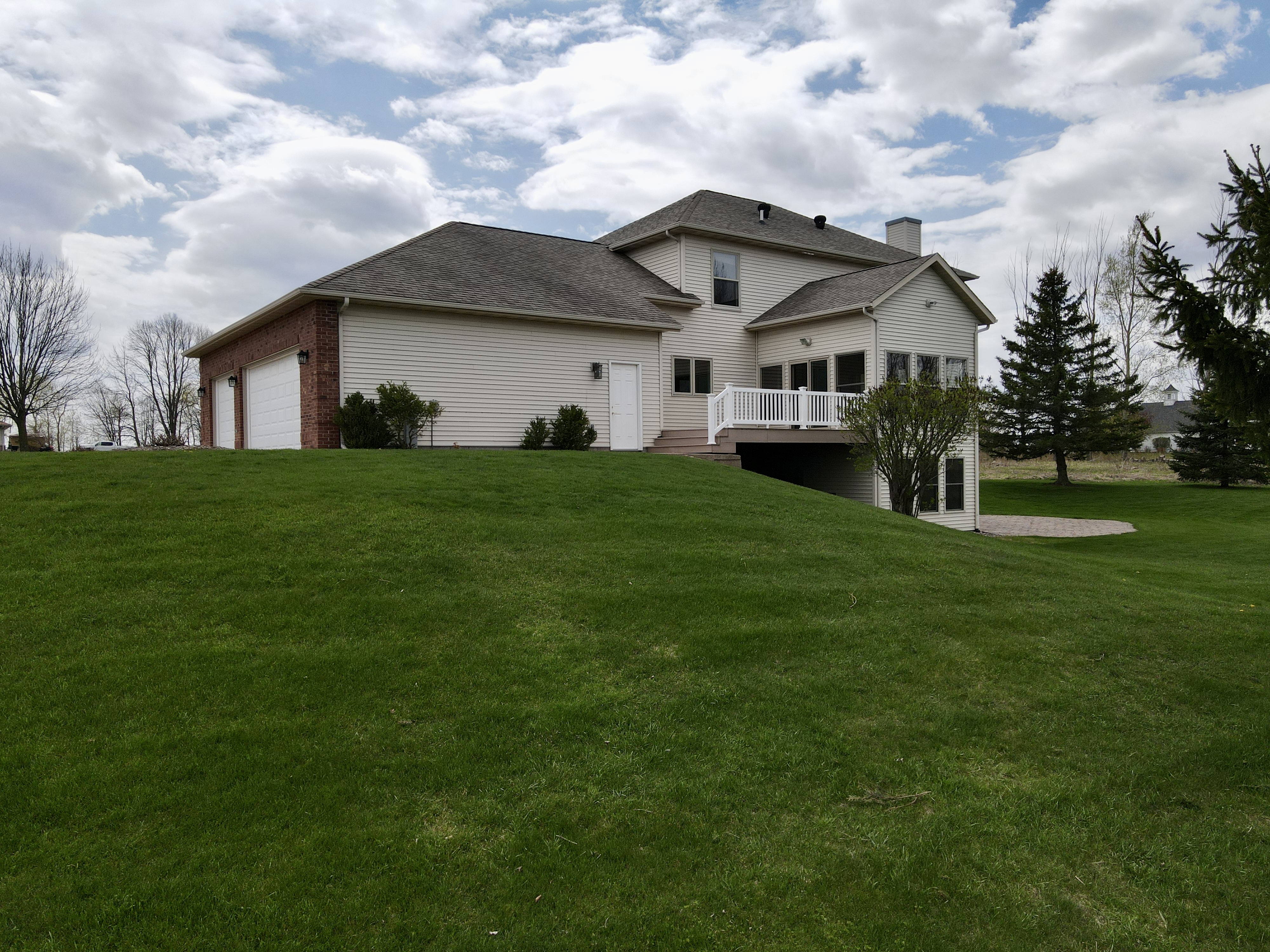 Wausau, Wisconsin, 54401, United States, 4 Bedrooms Bedrooms, ,4 BathroomsBathrooms,Residential,For Sale,2030835