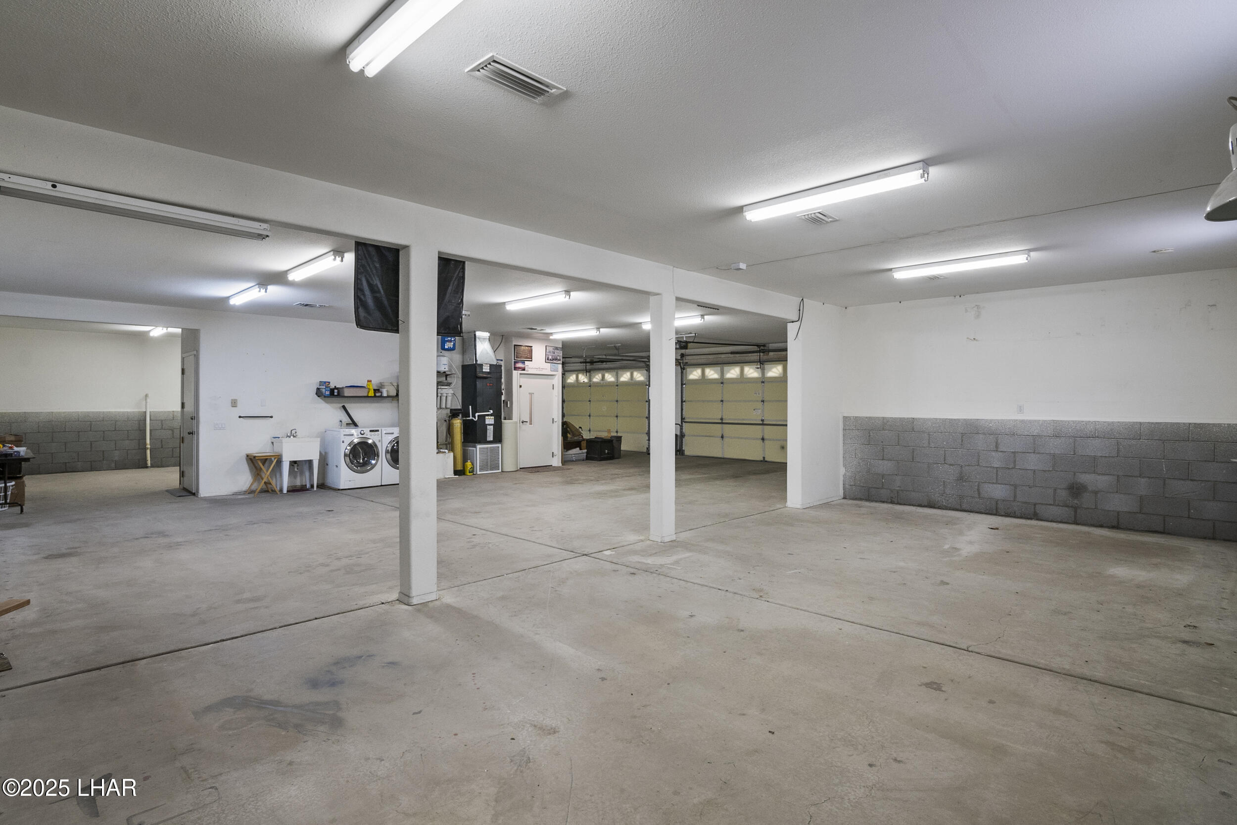 Lake Havasu City, Arizona, 86404, United States, 3 Bedrooms Bedrooms, ,1 BathroomBathrooms,Residential,For Sale,1883374