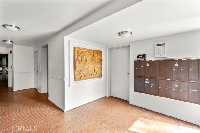 West Hollywood, California, 90046, United States, 2 Bedrooms Bedrooms, ,2 BathroomsBathrooms,Residential,For Sale,1992442