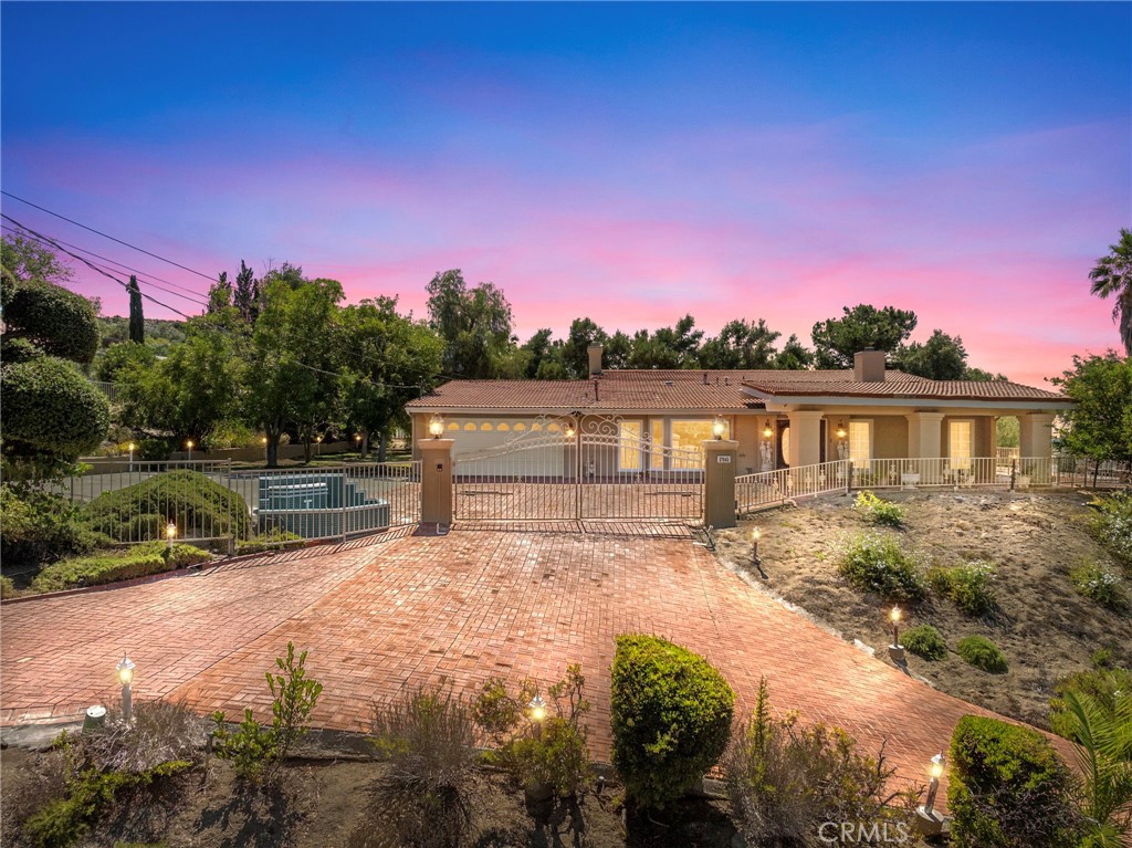 Hemet, California, 92544, United States, 5 Bedrooms Bedrooms, ,4 BathroomsBathrooms,Residential,For Sale,1896645