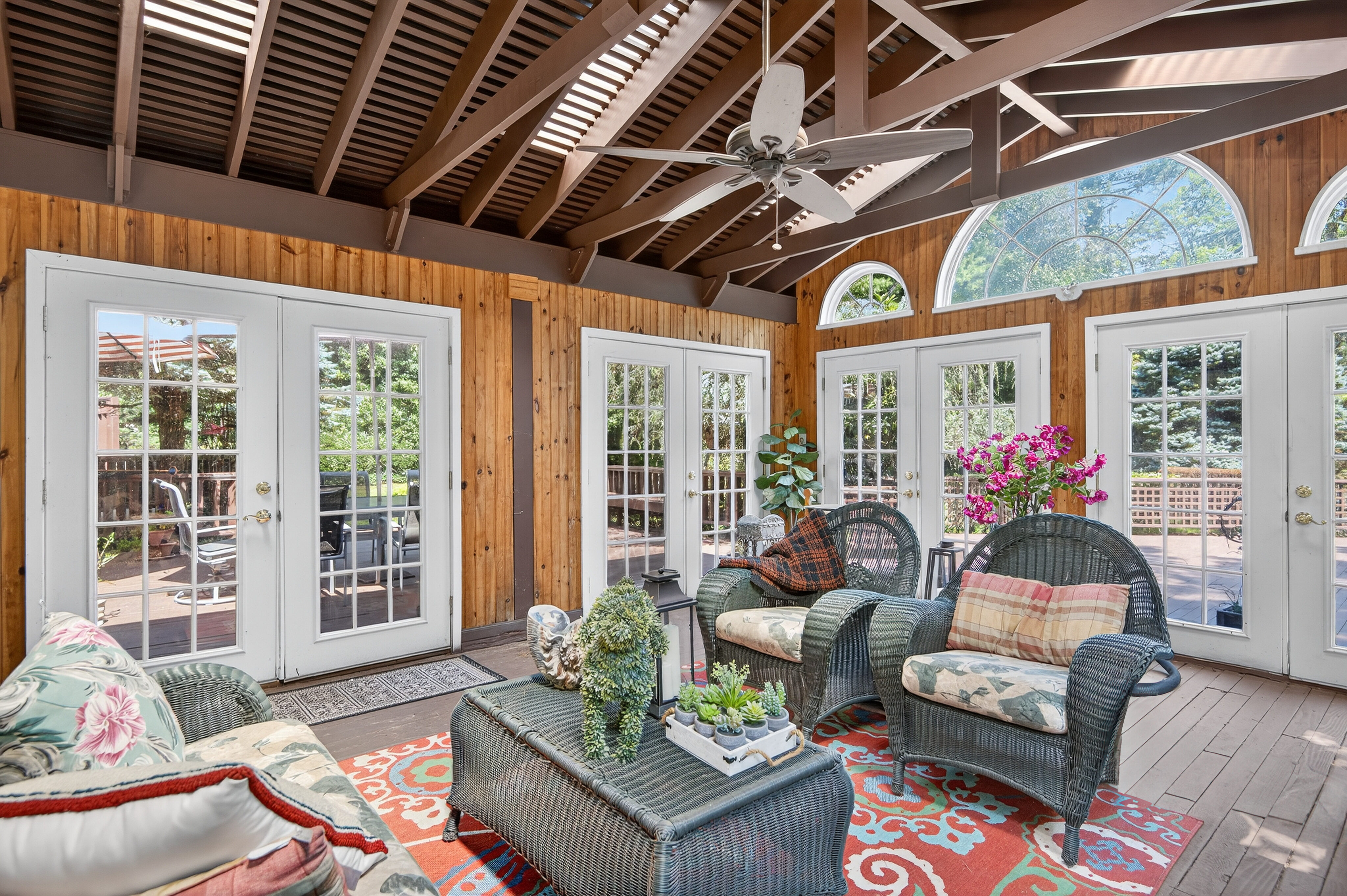  9 Applegreen Drive, Old Westbury, NY 11568 - 物件實景