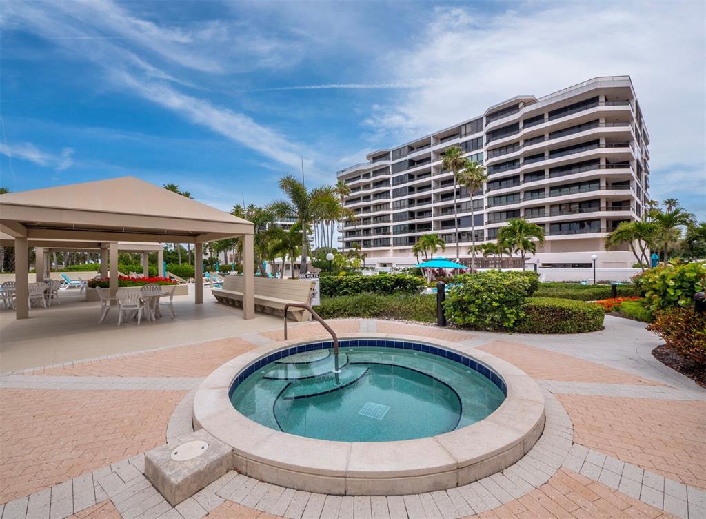 Longboat Key, Florida, 34228, United States, 3 Bedrooms Bedrooms, ,3 BathroomsBathrooms,Residential,For Sale,1942144
