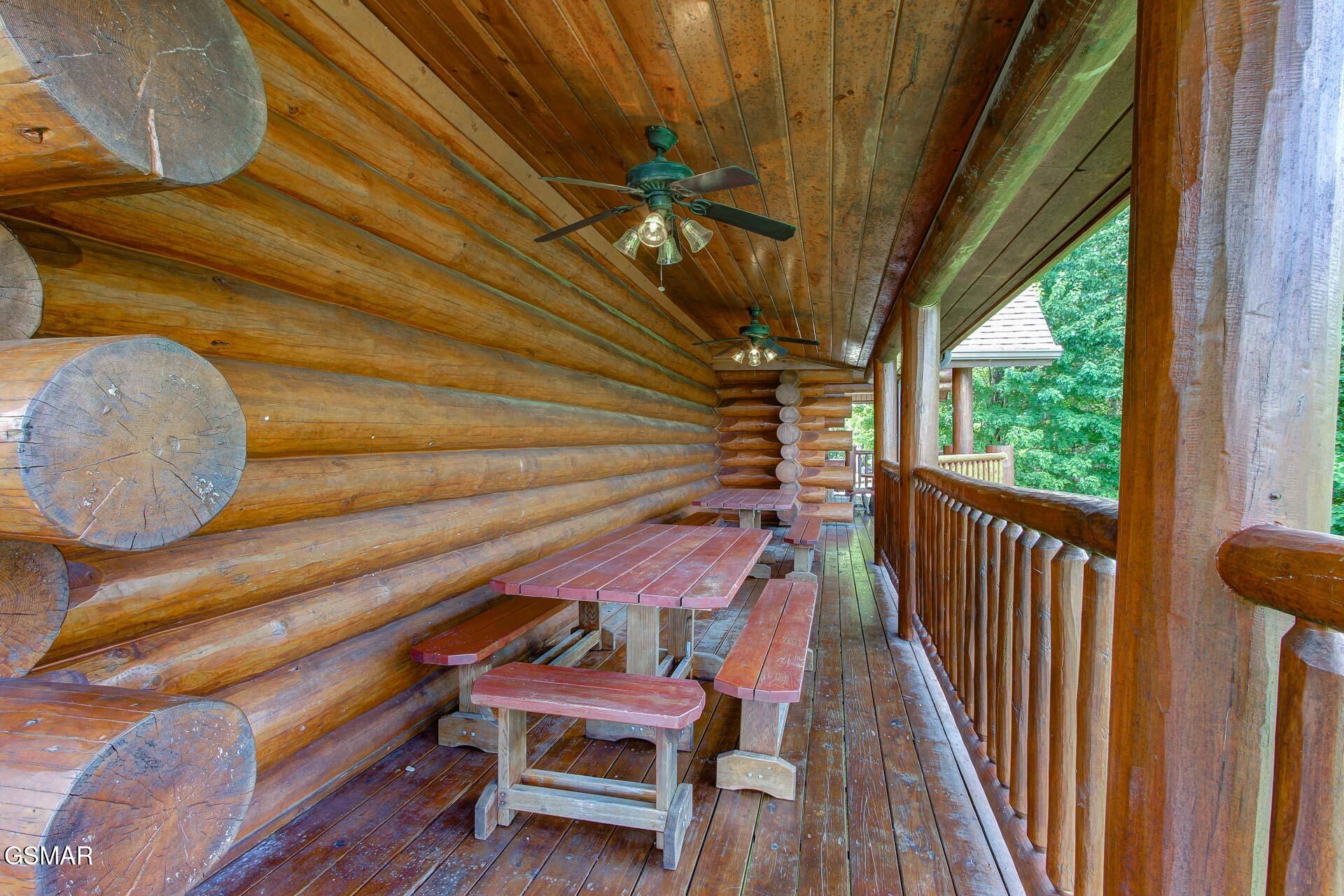 Sevierville, Tennessee, 37876, United States, 3 Bedrooms Bedrooms, ,5 BathroomsBathrooms,Residential,For Sale,1976203