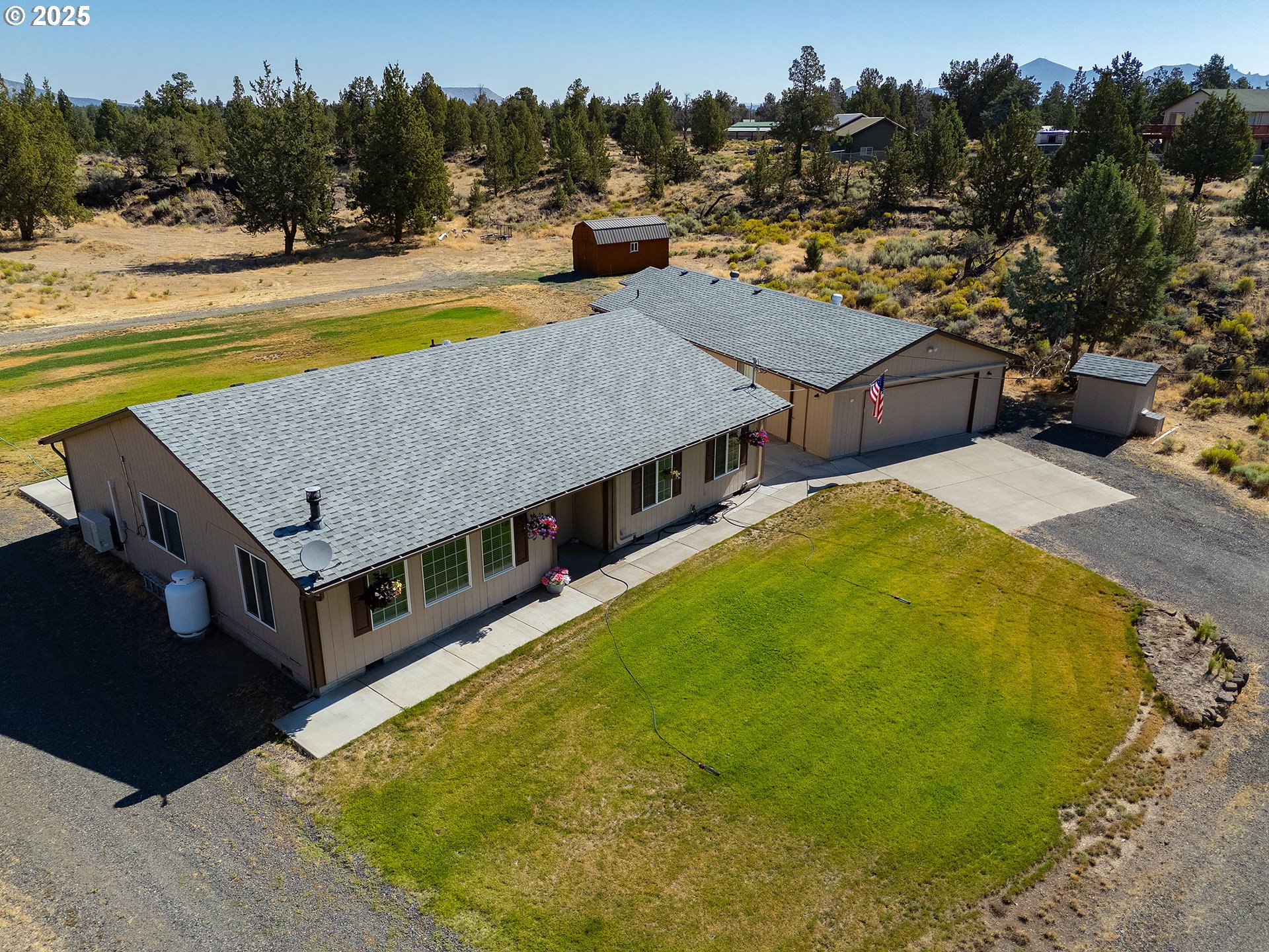 Terrebonne, Oregon, 97760, United States, 3 Bedrooms Bedrooms, ,2 BathroomsBathrooms,Residential,For Sale,1960646
