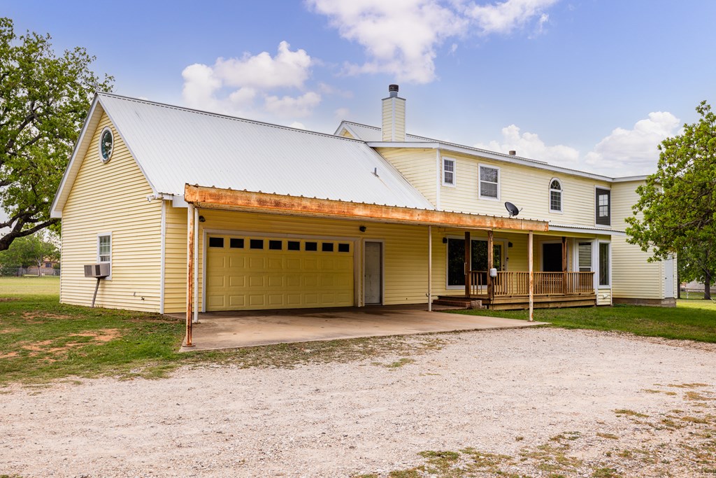 Fredericksburg, Texas, 78624, United States, 3 Bedrooms Bedrooms, ,2 BathroomsBathrooms,Residential,For Sale,1977273