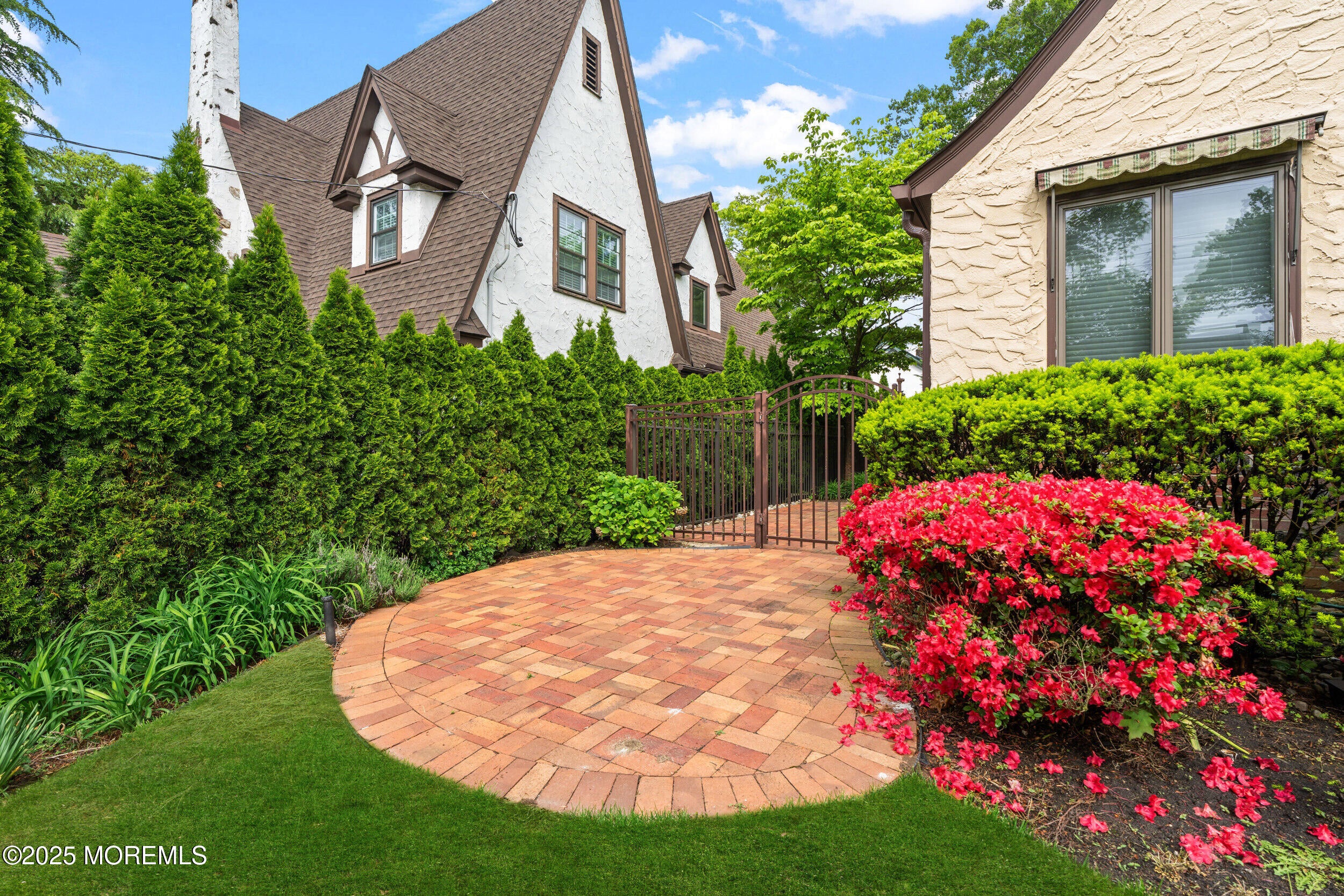 Allenhurst, New Jersey, 07711, United States, 6 Bedrooms Bedrooms, ,4 BathroomsBathrooms,Residential,For Sale,1977688