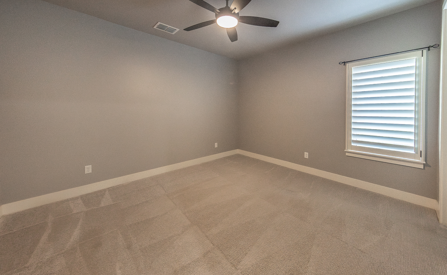 Lubbock, Texas, 79424, United States, 4 Bedrooms Bedrooms, ,5 BathroomsBathrooms,Residential,For Sale,1901517