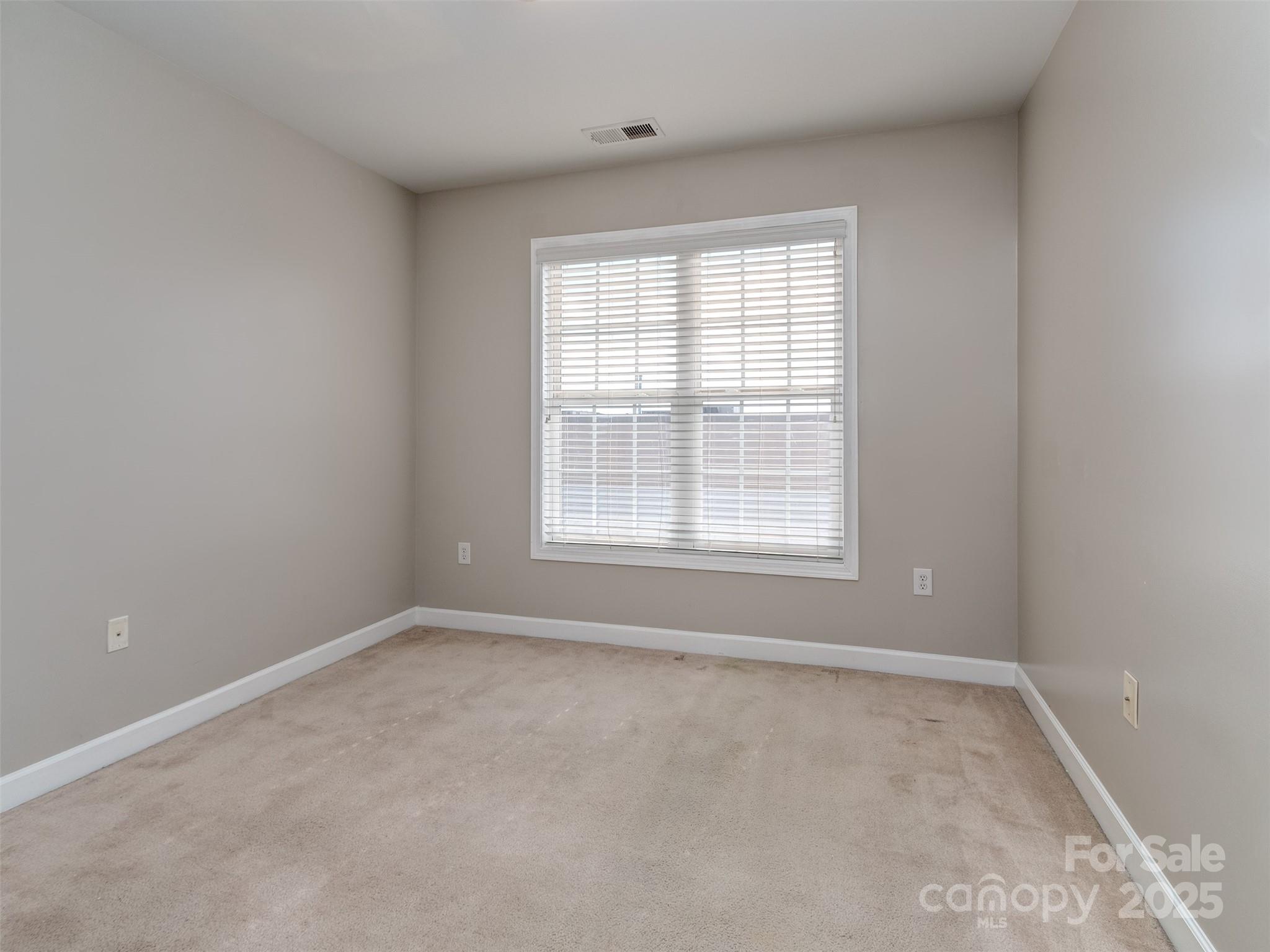 Charlotte, North Carolina, 28273, United States, 3 Bedrooms Bedrooms, ,4 BathroomsBathrooms,Residential,For Sale,1956381