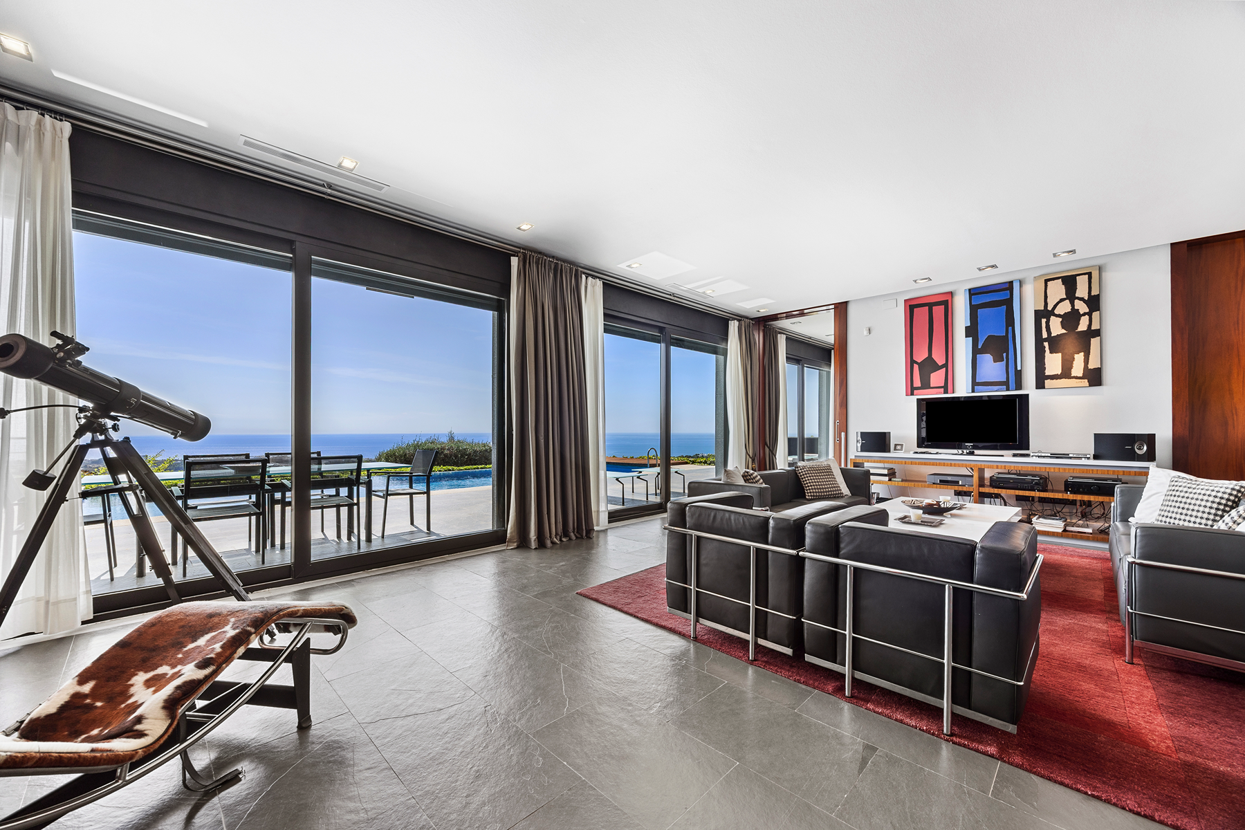  A modernist villa with captivating panoramic views - 物件實景