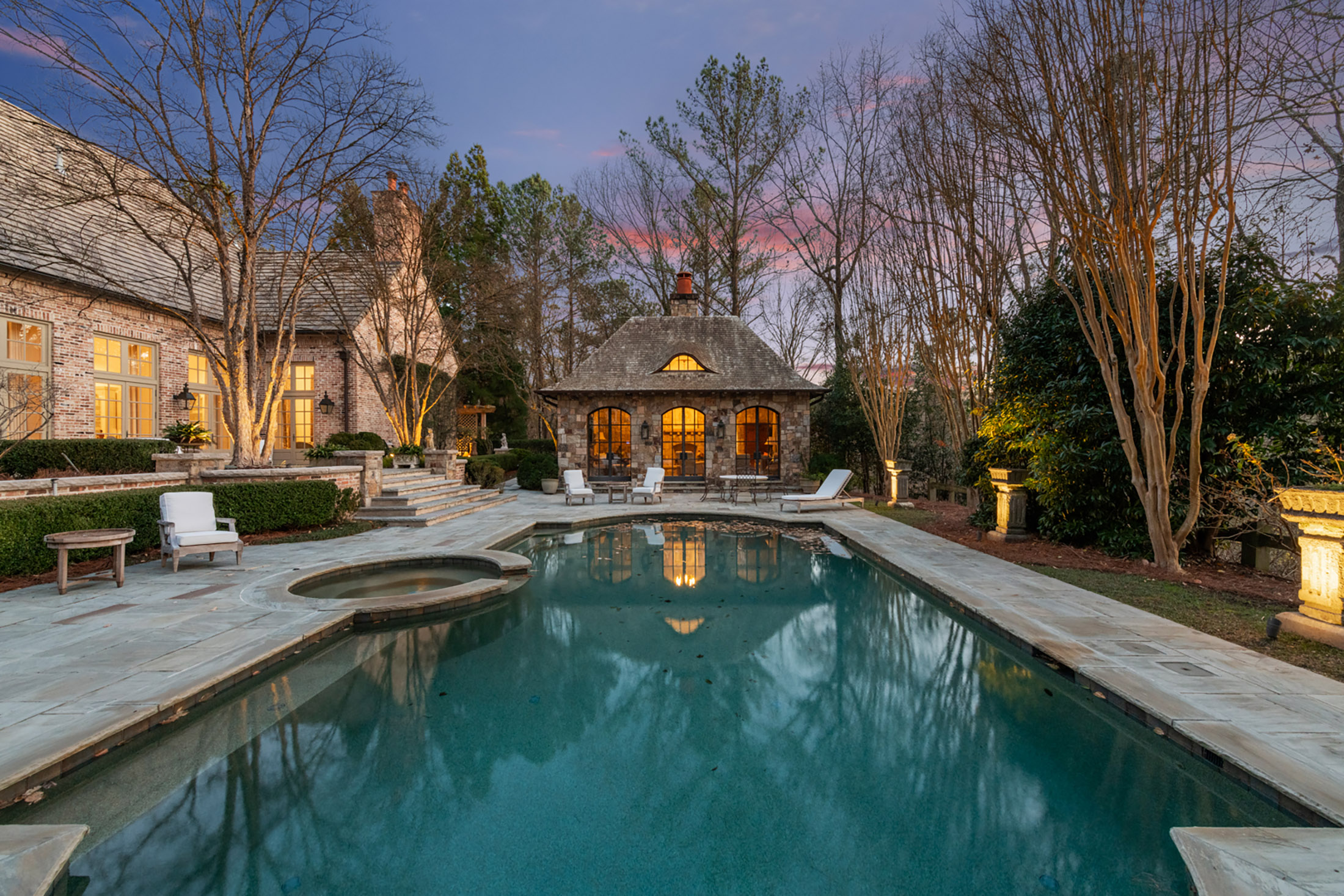  Magnificent Buckhead Home on 2.2+/- Acres with Pool and Pool House - 物件實景