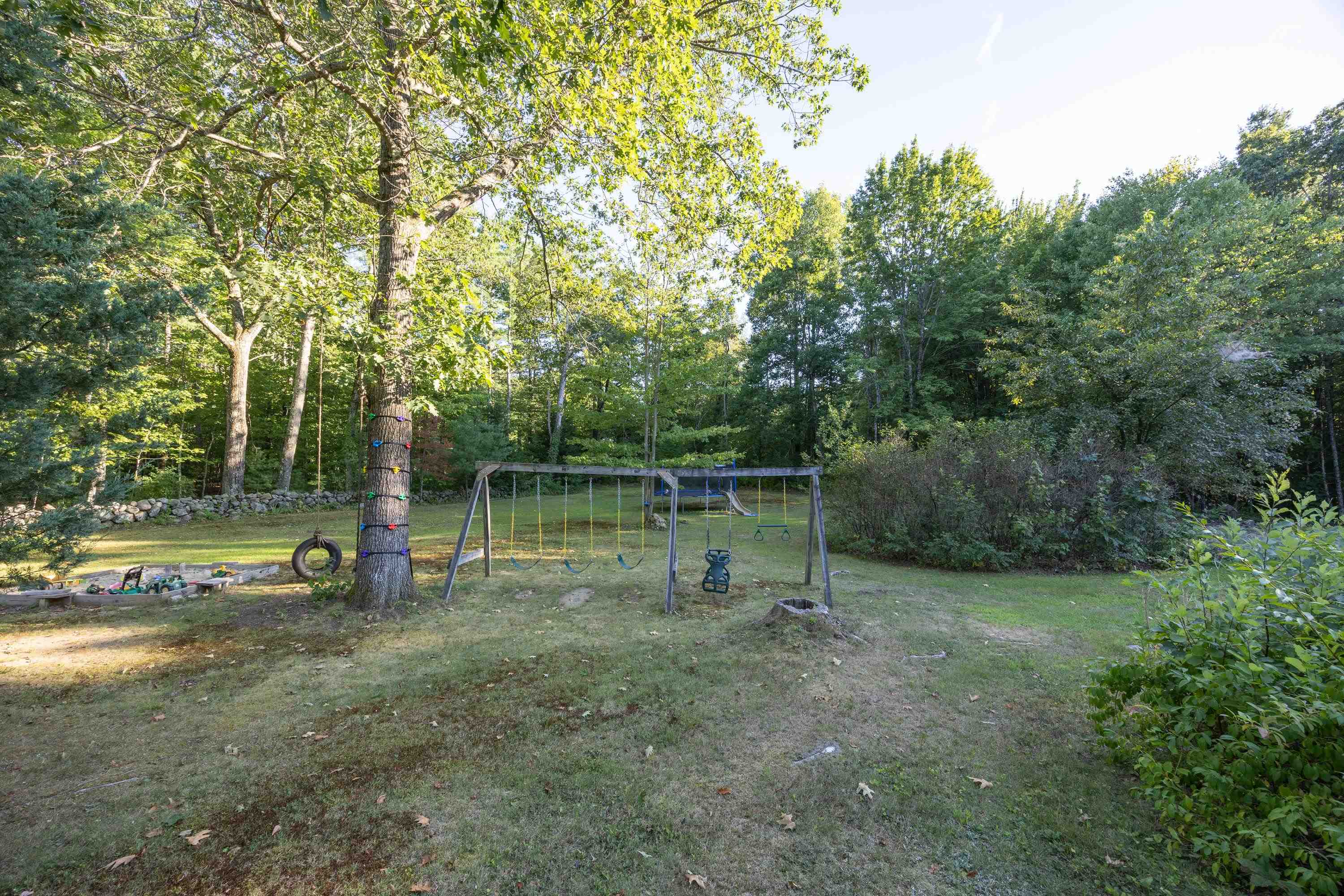 Pembroke, New Hampshire, 03275, United States, 4 Bedrooms Bedrooms, ,3 BathroomsBathrooms,Residential,For Sale,1925461