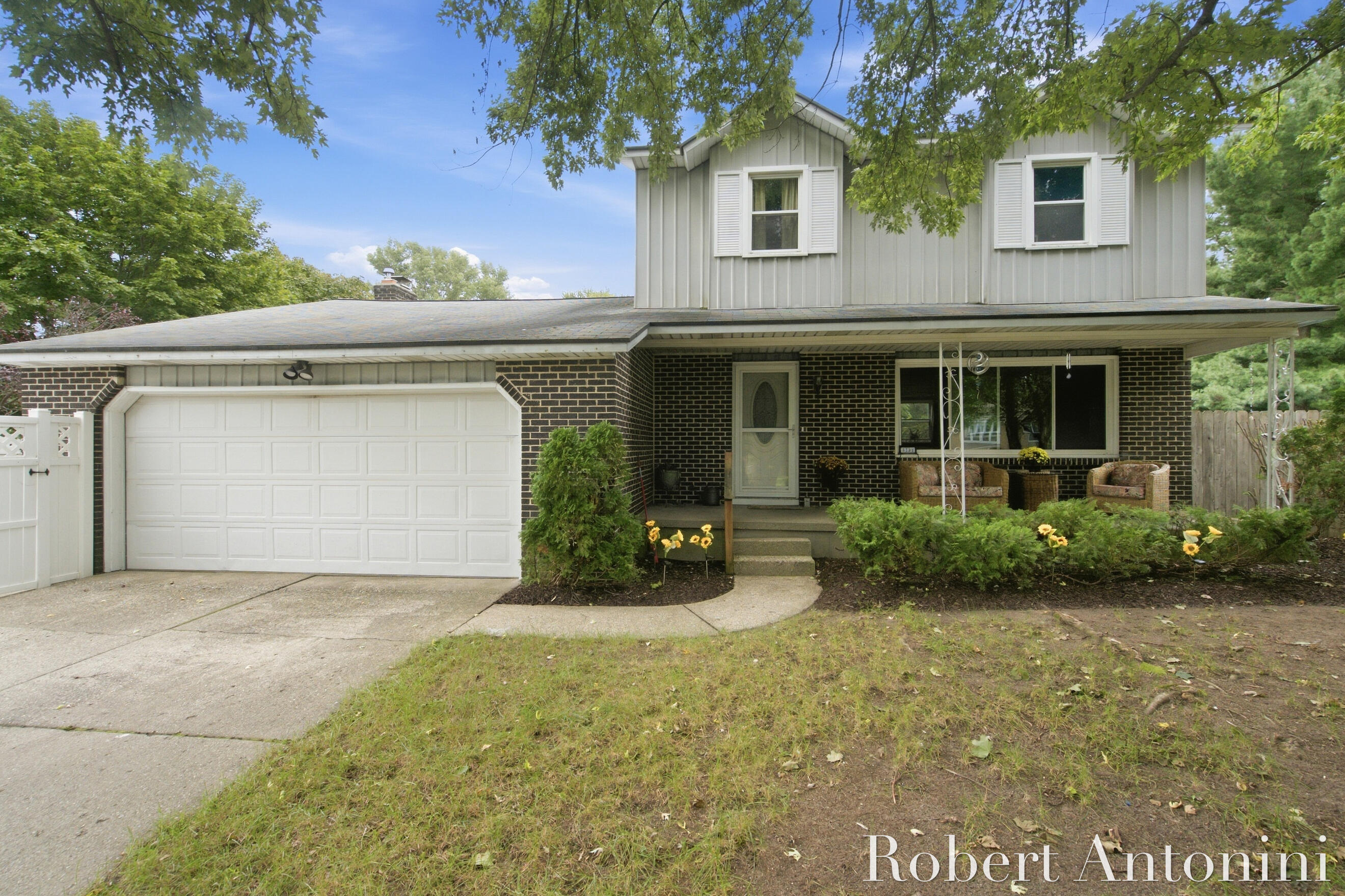 Summit View Dr, Grand Rapids, MI 49525