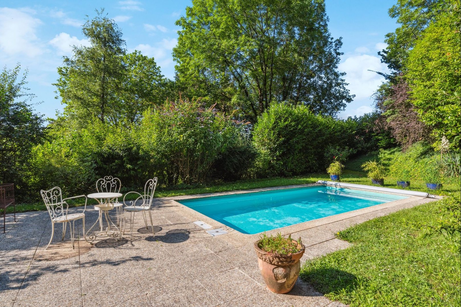  HOUSE WITH POOL IN A BUCOLIC SETTING OVERLOOKING THE LAKE AND ALPS - 物件實景