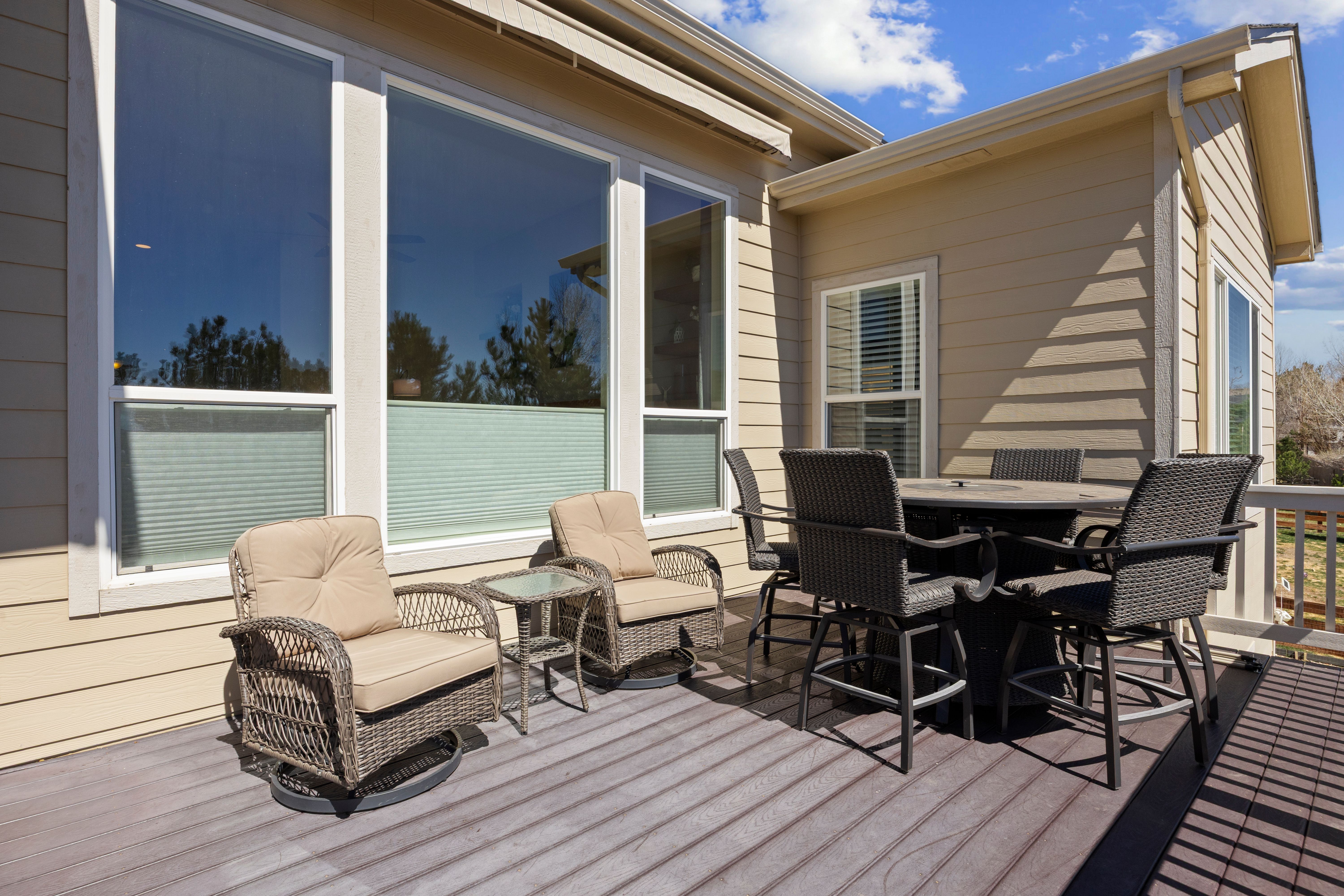  Open, Spacious, Upgraded, Walkout Rancher is Meticulous and with Views - 物件實景