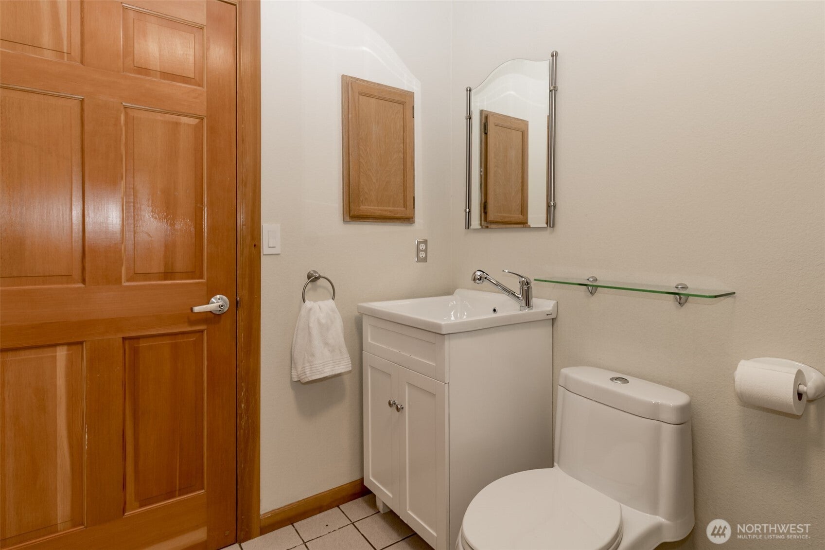 Kent, Washington, 98031, United States, 3 Bedrooms Bedrooms, ,2 BathroomsBathrooms,Residential,For Sale,1984192