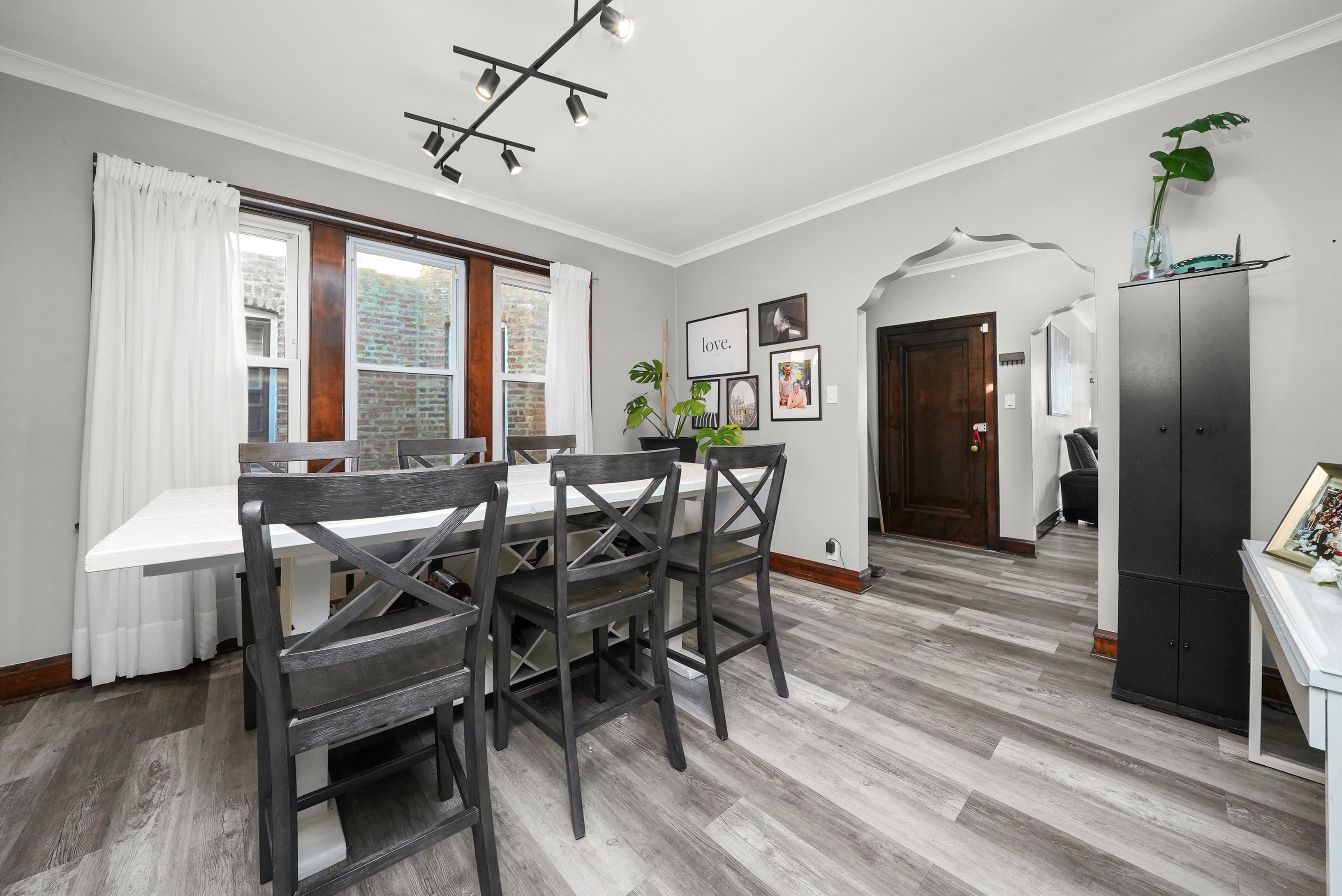 Chicago, Illinois, 60639, United States, 8 Bedrooms Bedrooms, ,3 BathroomsBathrooms,Residential,For Sale,1986101