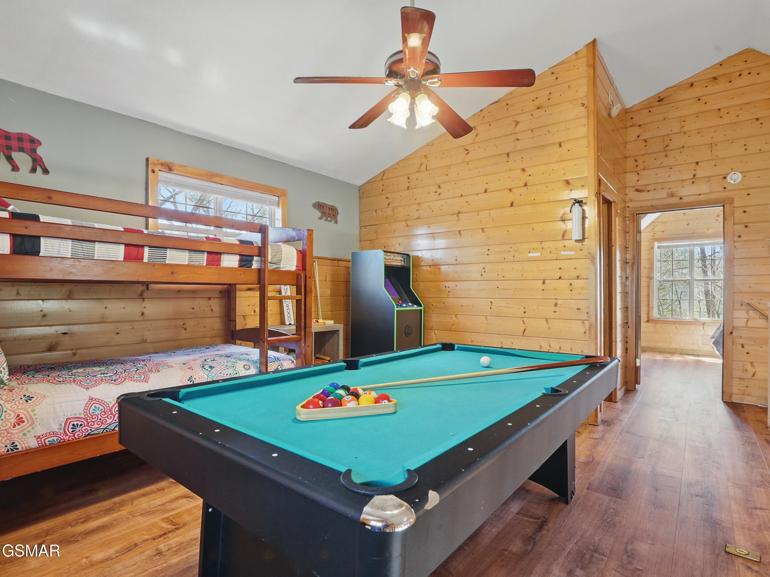 Sevierville, Tennessee, 37862, United States, 4 Bedrooms Bedrooms, ,4 BathroomsBathrooms,Residential,For Sale,1928757