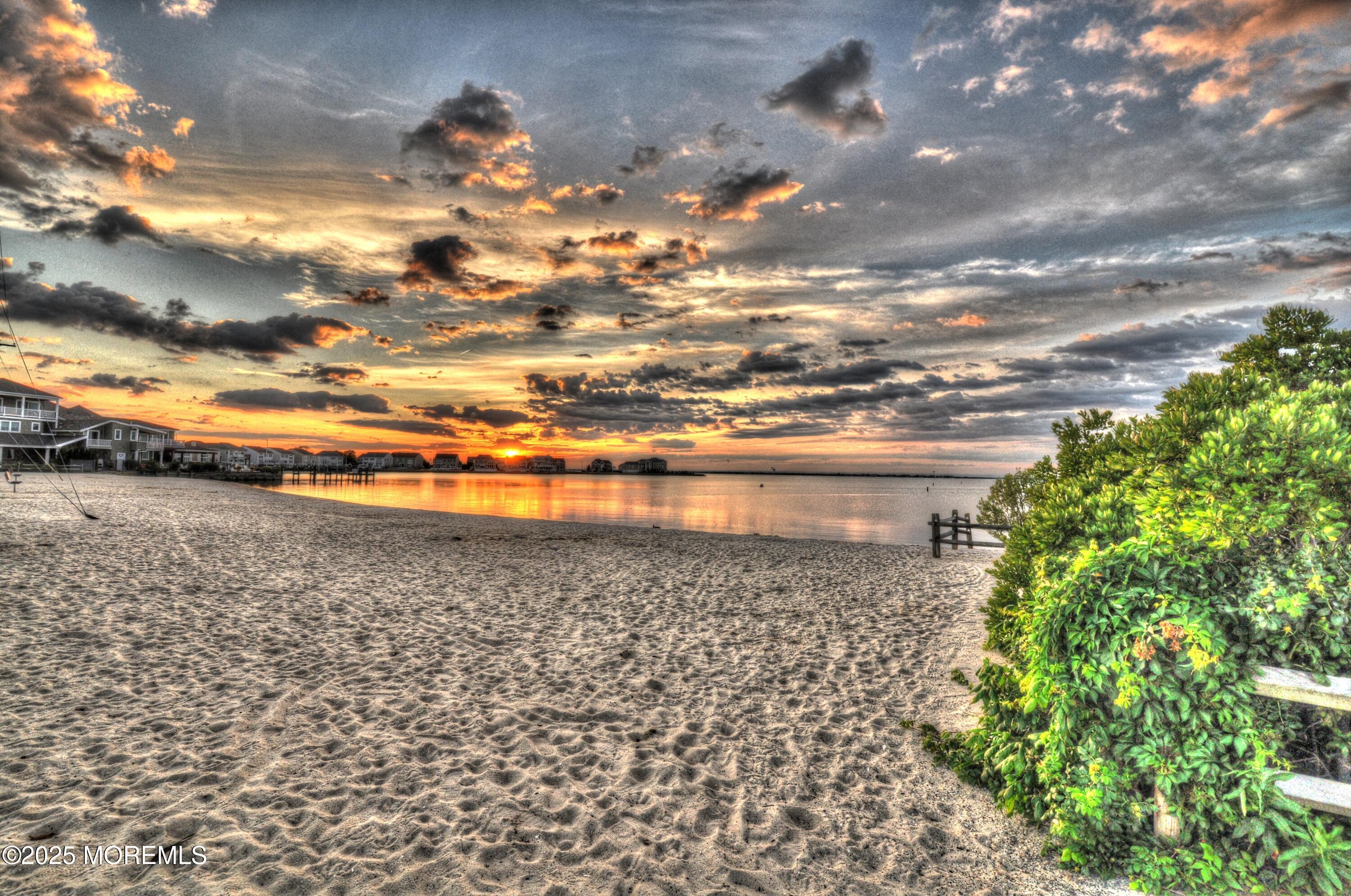 Bayville, New Jersey, 08721, United States, 3 Bedrooms Bedrooms, ,2 BathroomsBathrooms,Residential,For Sale,1908303