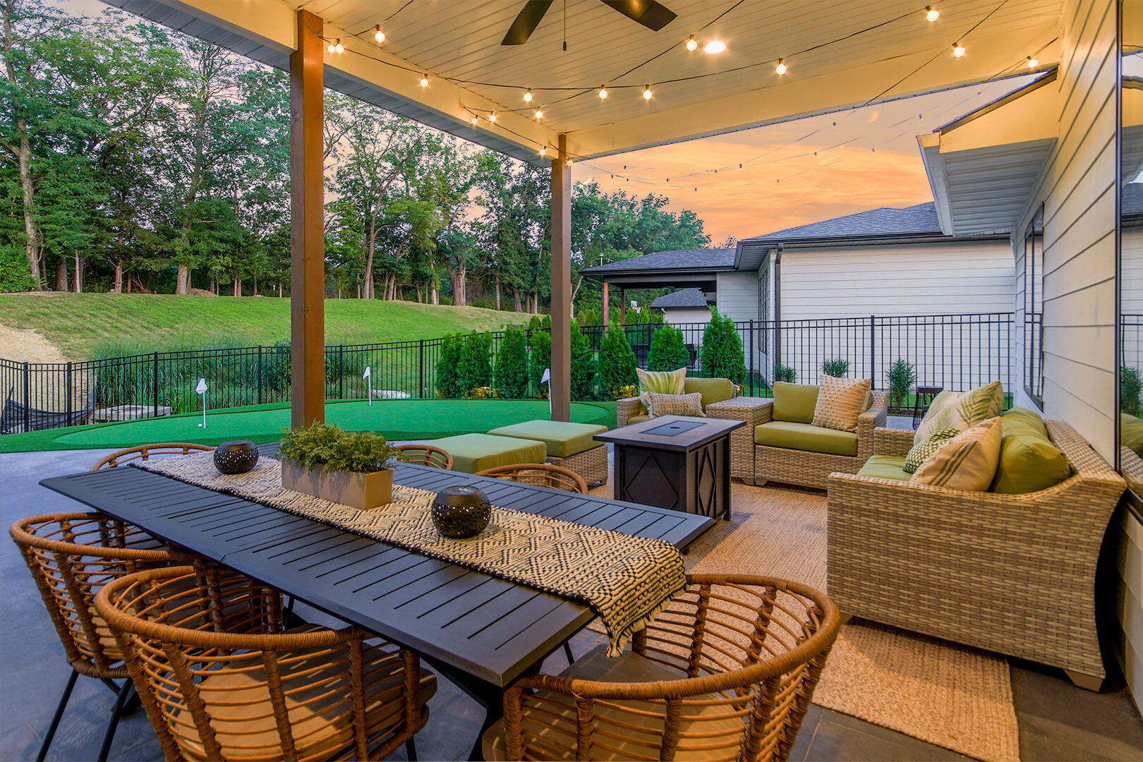 COLUMBIA, Missouri, 65201, United States, 3 Bedrooms Bedrooms, ,2 BathroomsBathrooms,Residential,For Sale,1984001