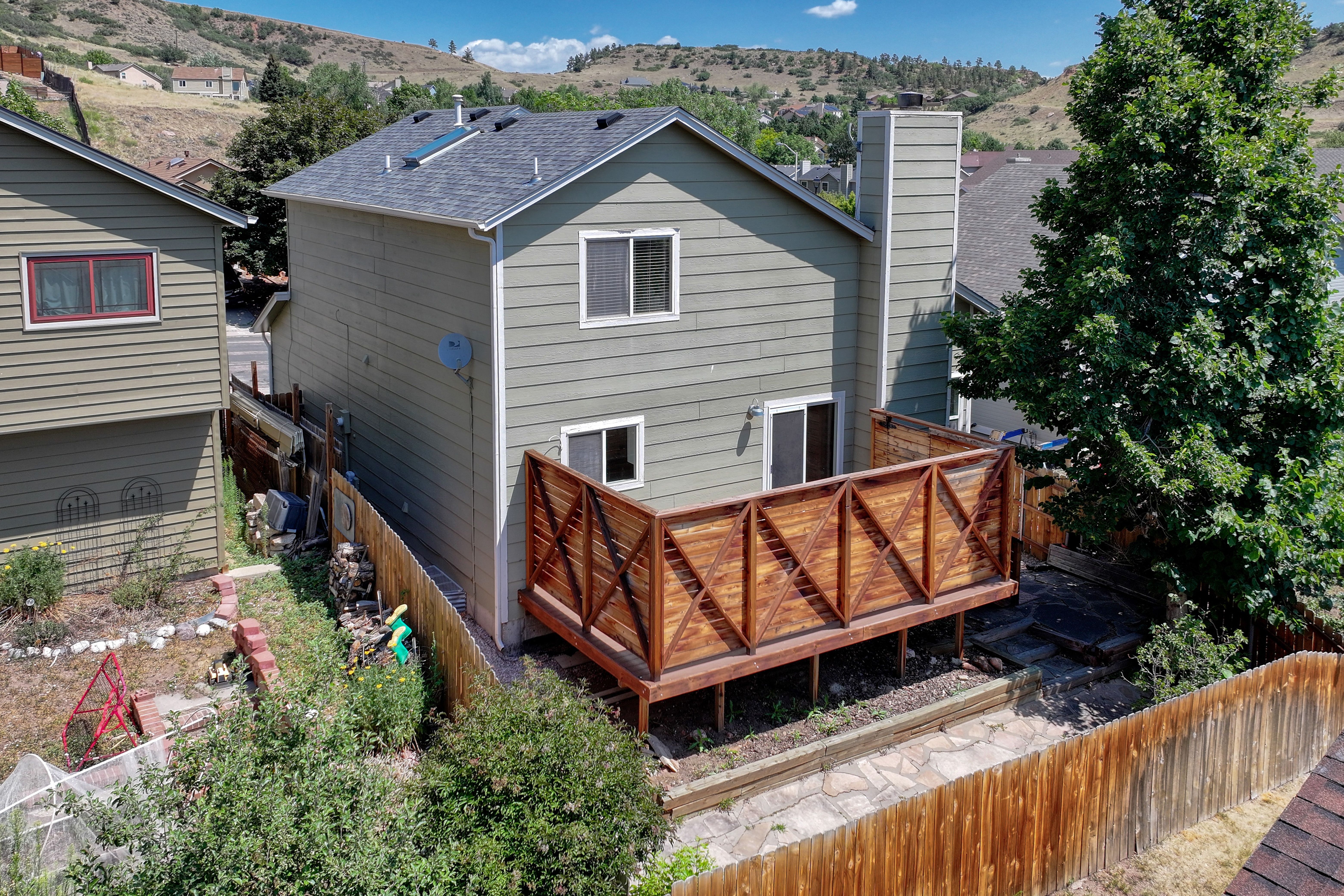  Hardwood Flooring and Mountain Views in 80919 - 物件實景