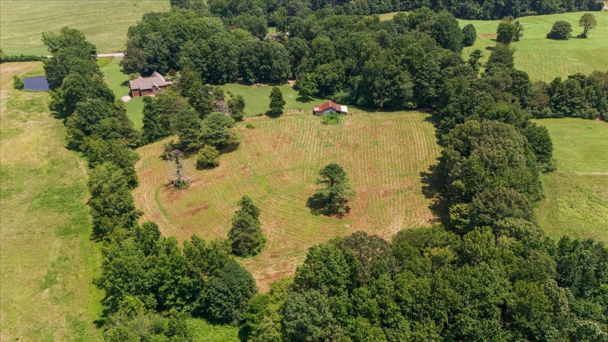 Five Points, Tennessee, 38457, United States, 4 Bedrooms Bedrooms, ,4 BathroomsBathrooms,Residential,For Sale,1902817