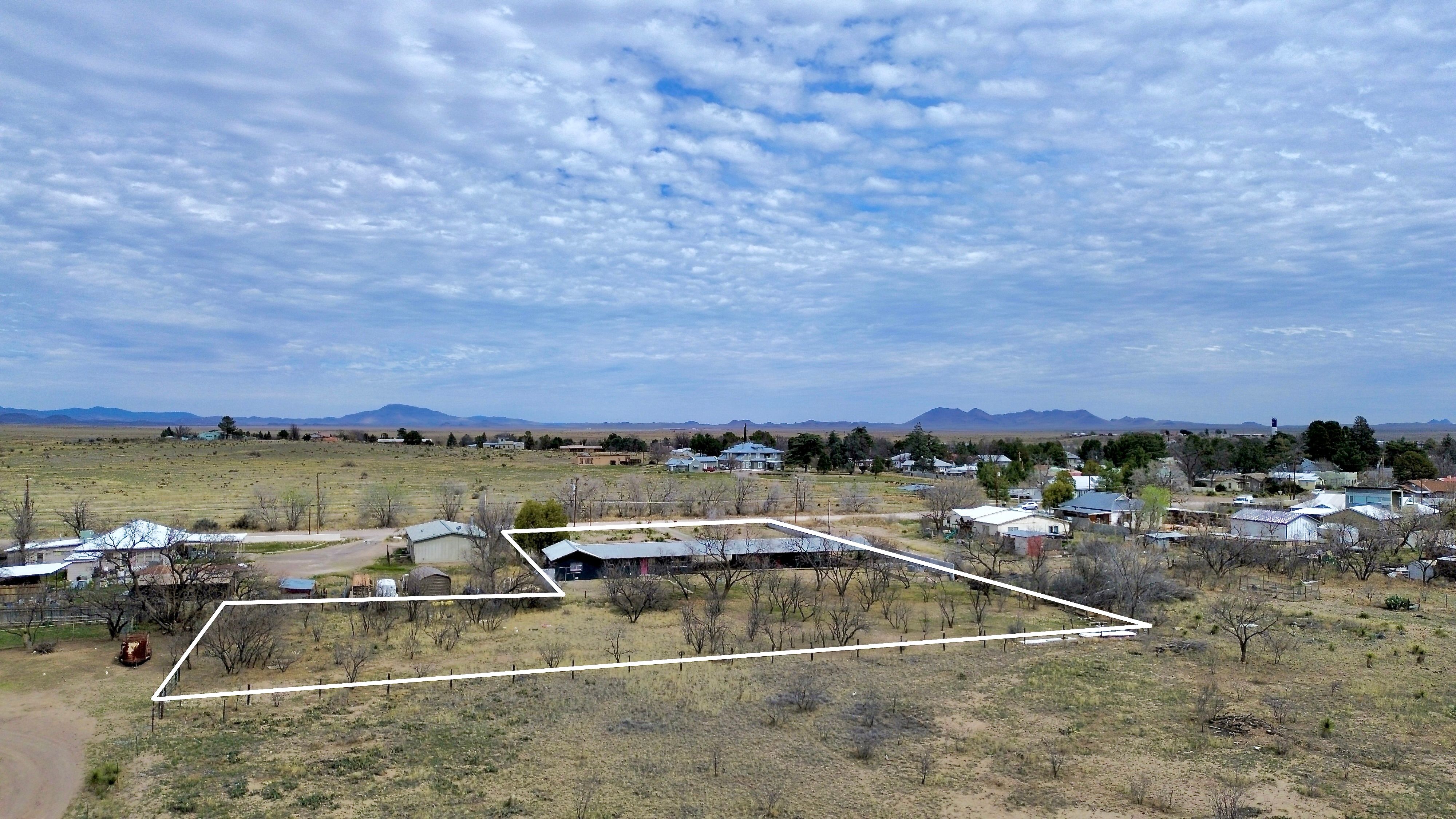  1011 West Washington Street, Marfa, TX 79843 - 物件實景