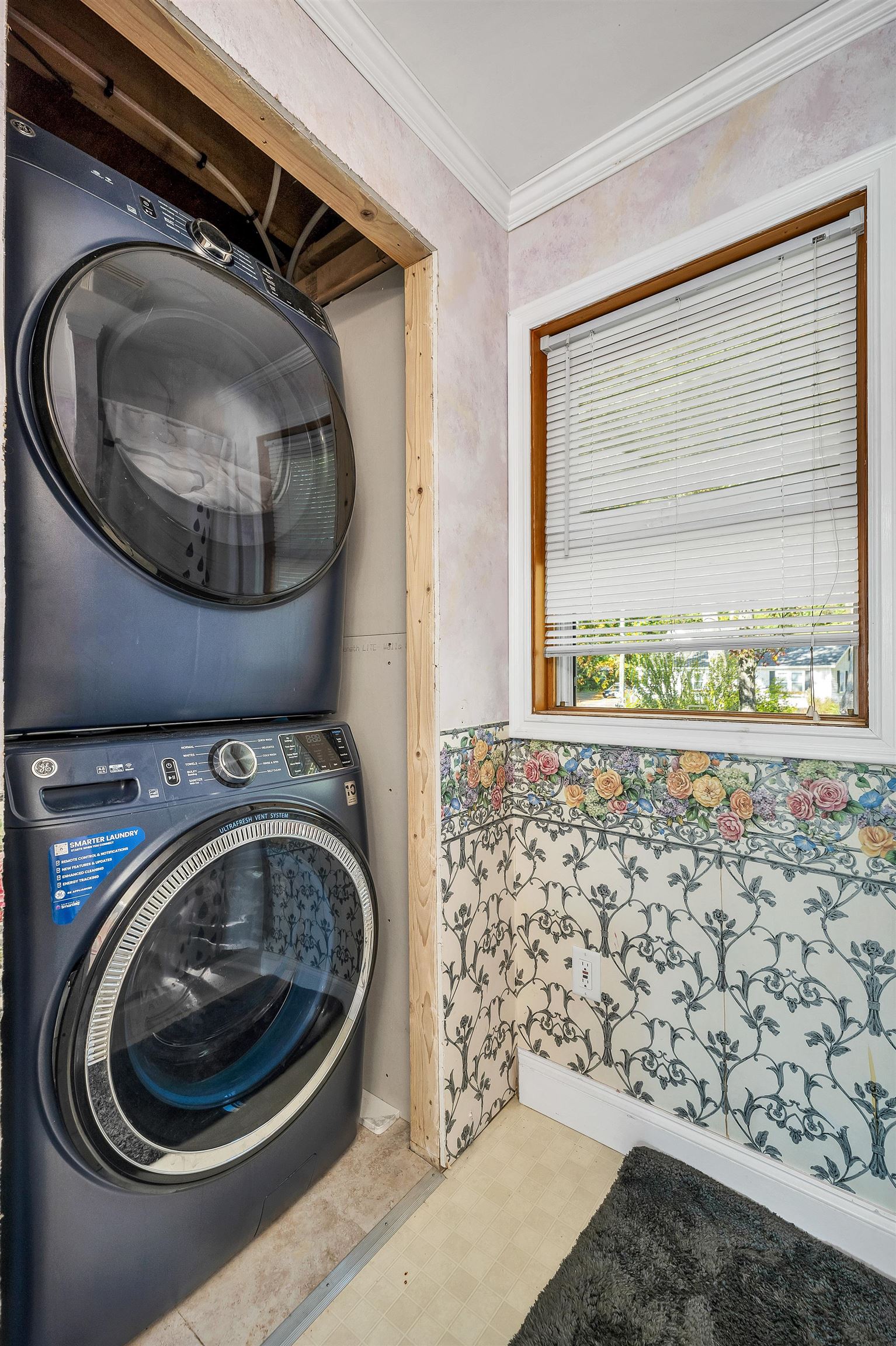 Dunbarton, New Hampshire, 03046, United States, 3 Bedrooms Bedrooms, ,2 BathroomsBathrooms,Residential,For Sale,1989464